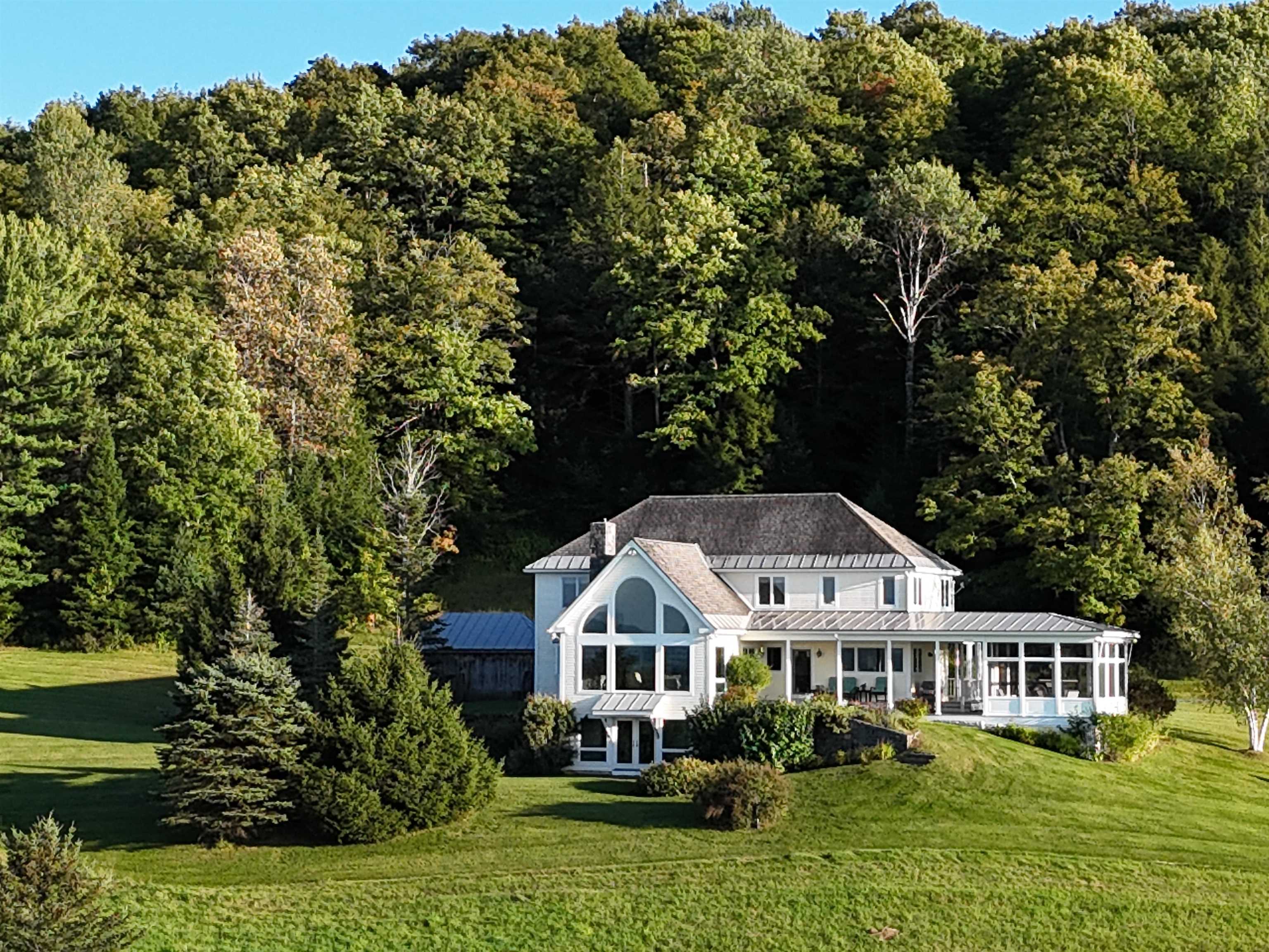 Photo 3 of Single family home for sale at 1063 Whipple Hl Dr, Lyndonville, VT 05851 | MLS# 5110162 | Listing updated on 2026-09-17