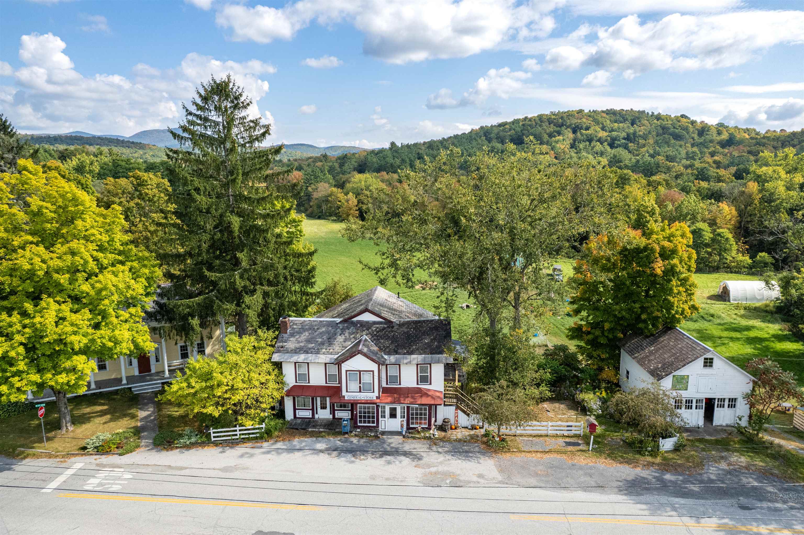 Photo 4 of Single family home for sale at 11 On The Green St, Poultney, VT 05764 | MLS# 5110167 | Listing updated on 2026-09-16