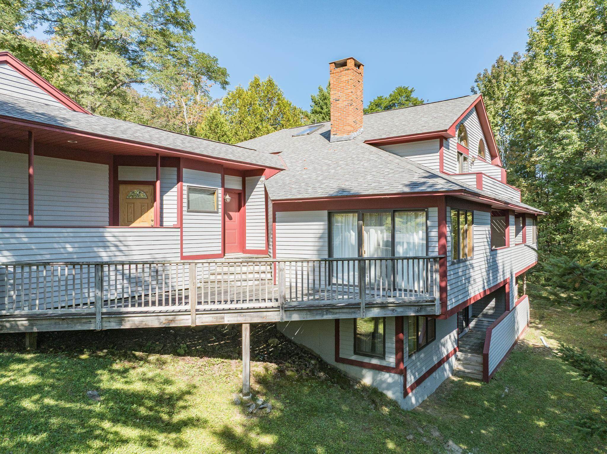 Photo 3 of Single family home for sale at 33 Carinthia Dr, West Dover, VT 05356 | MLS# 5110181 | Listing updated on 2026-09-17