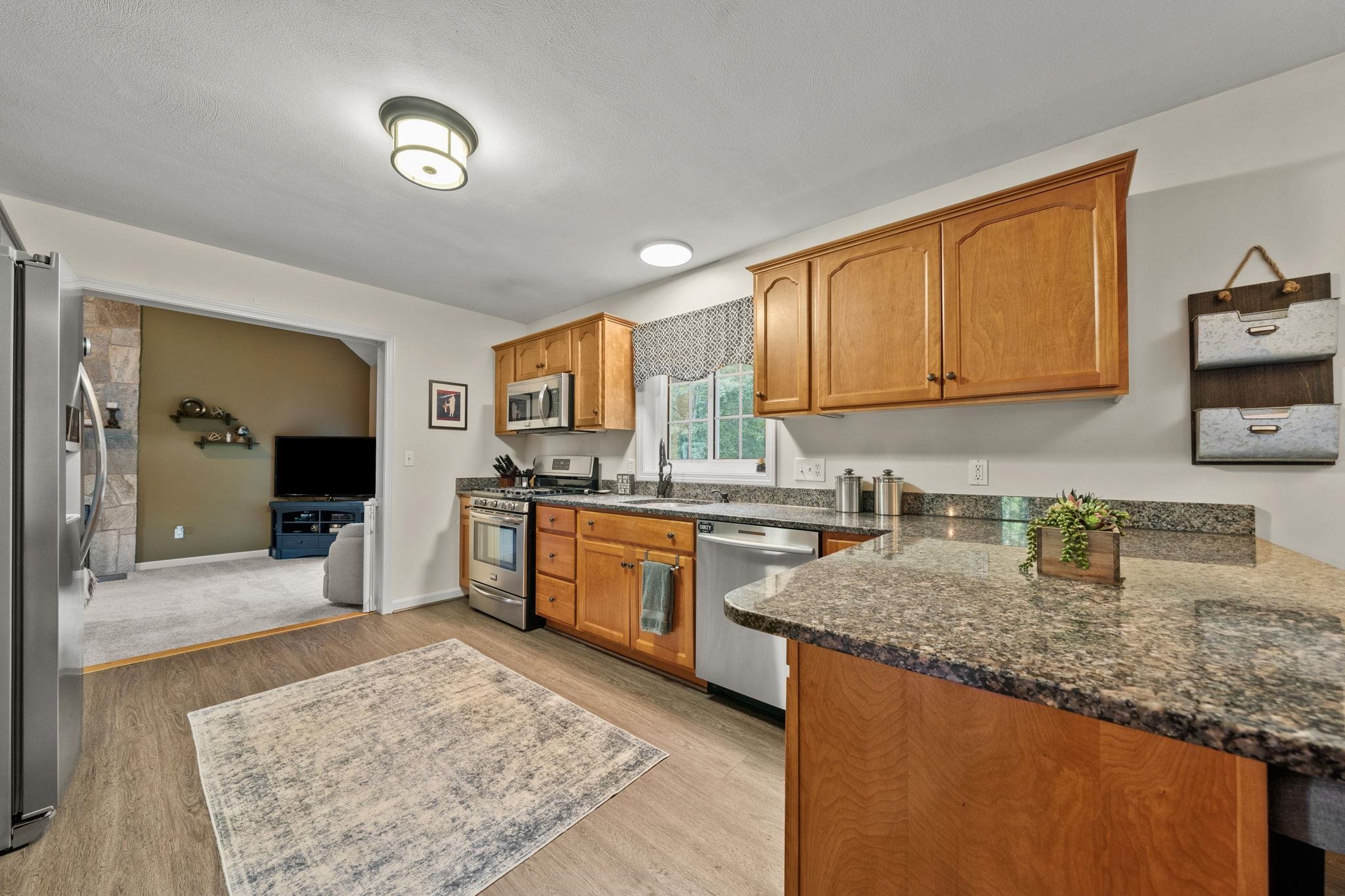 Photo 3 of Single family home for sale at 18 Quaker Ln, Seabrook, NH 03874 | MLS# 5110189 | Listing updated on 2026-09-17