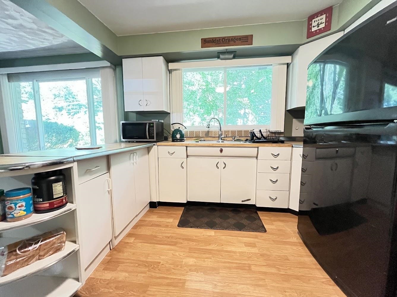 Photo 2 of Single family home for sale at 855 Bridge St, Manchester, NH 03104 | MLS# 5110194 | Listing updated on 2026-09-19