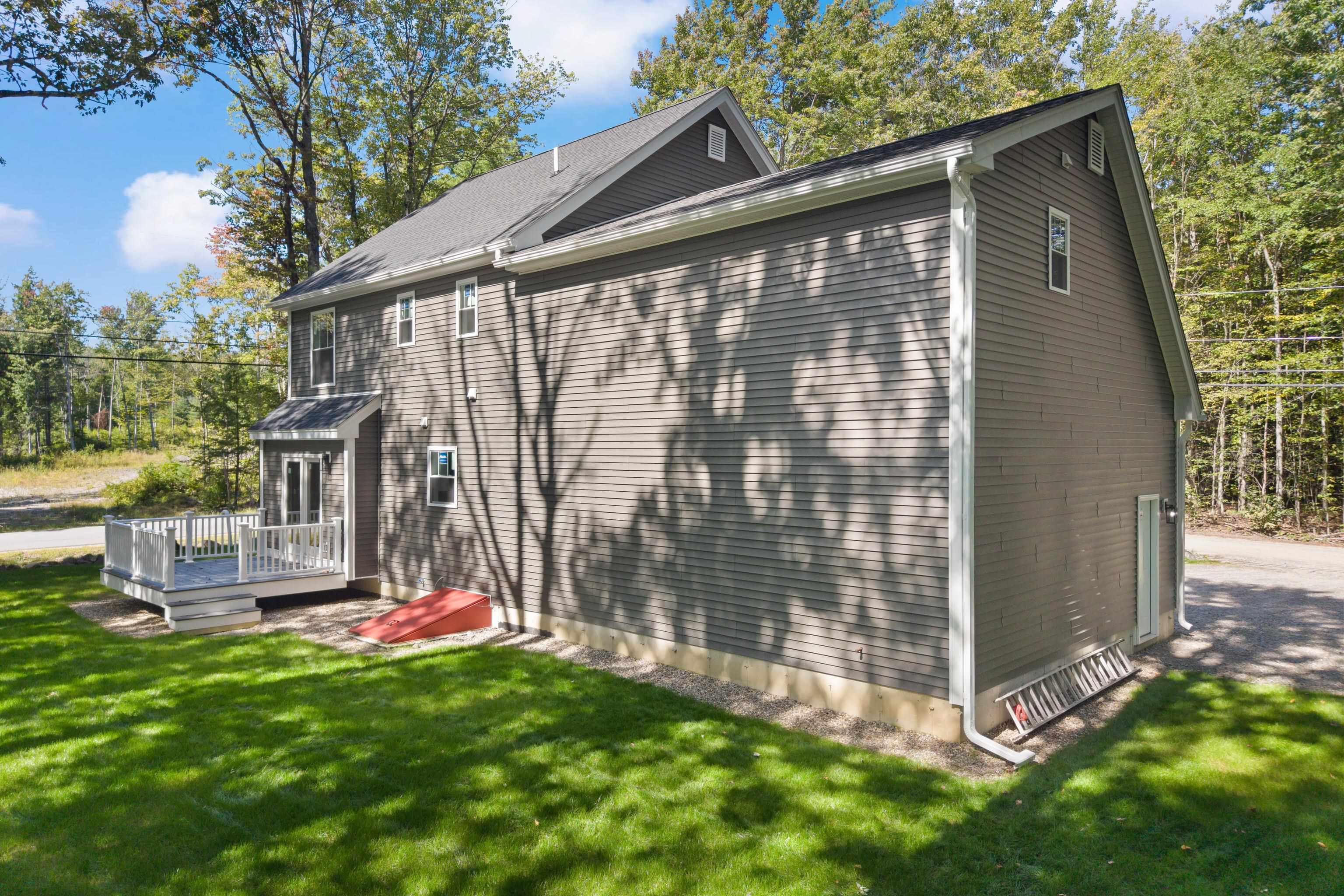 Photo 4 of Single family home for sale at 1 Sherwood Forest Dr, Canterbury, NH 03224 | MLS# 5110206 | Listing updated on 2026-09-17