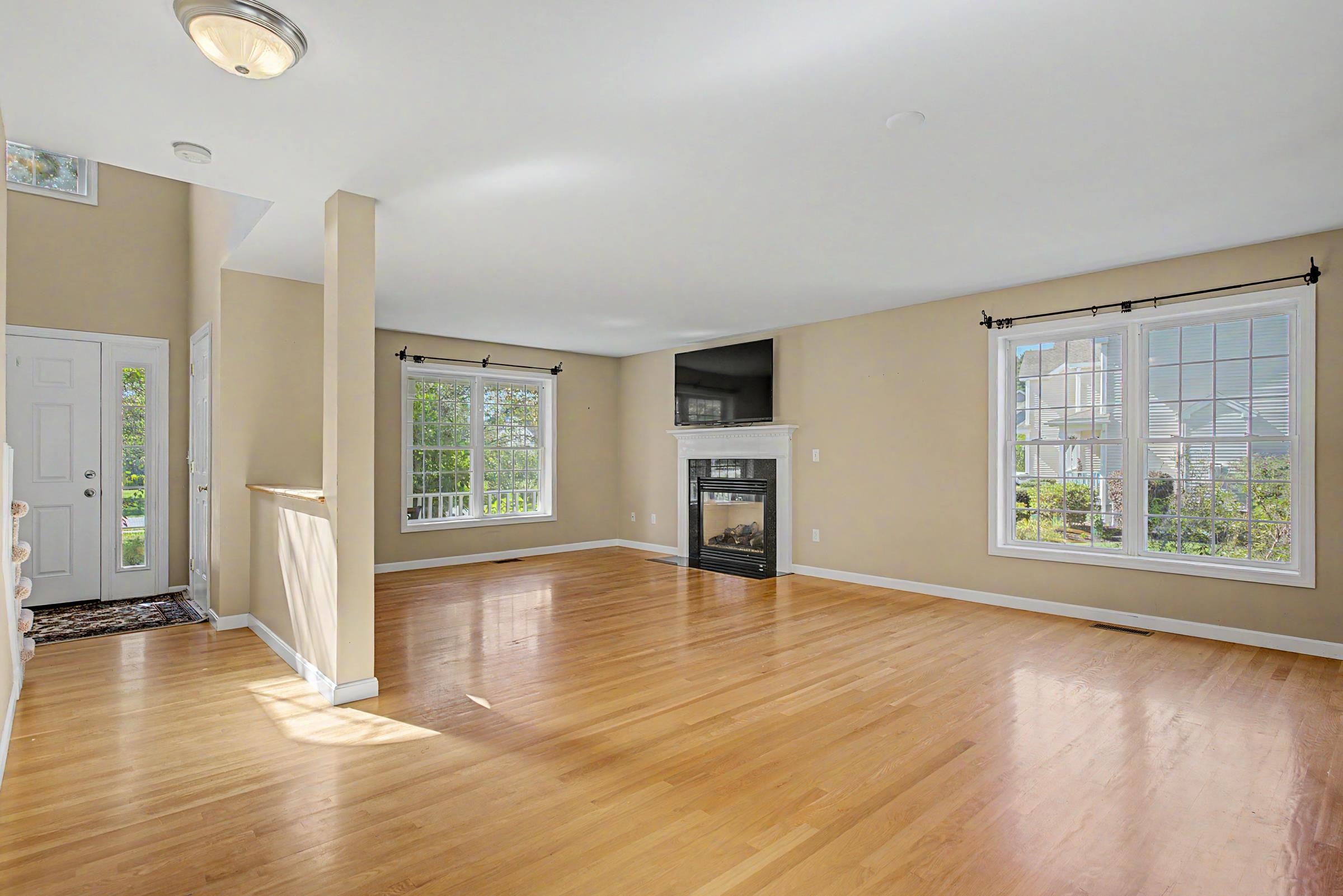 Photo 3 of Condo for sale at 8 Pineo Farms Rd, Seabrook, NH 03874 | MLS# 5110208 | Listing updated on 2026-09-19