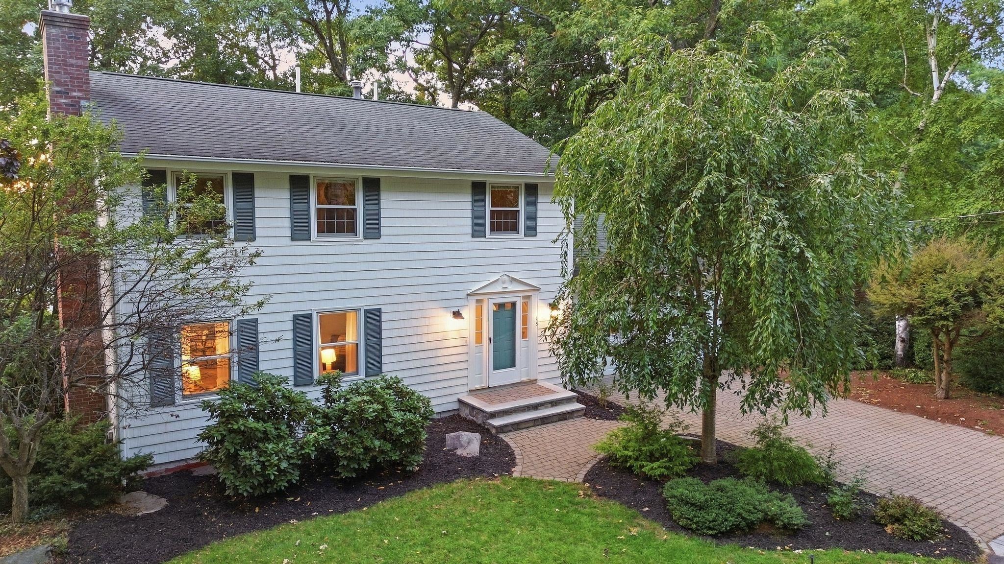 Photo 2 of Single family home for sale at 15 Warton Rd, Nashua, NH 03062 | MLS# 5110215 | Listing updated on 2026-09-17