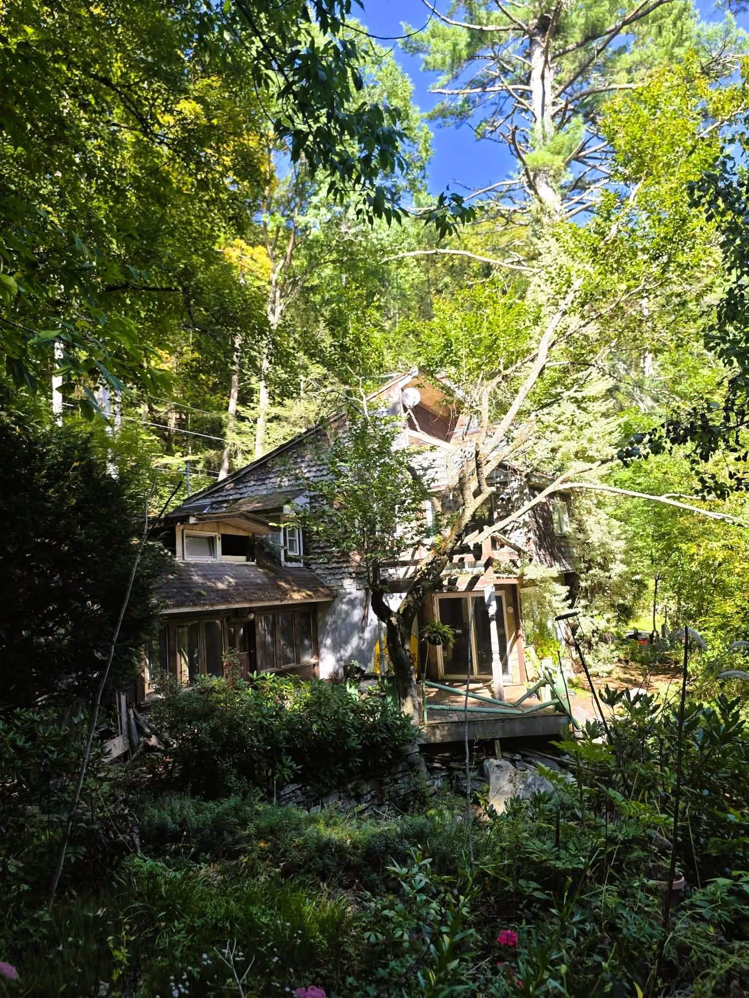 Photo 1 of Single family home for sale at 1107 Broad Brk Rd, Guilford, VT 05301 | MLS# 5110251 | Listing updated on 2026-09-17