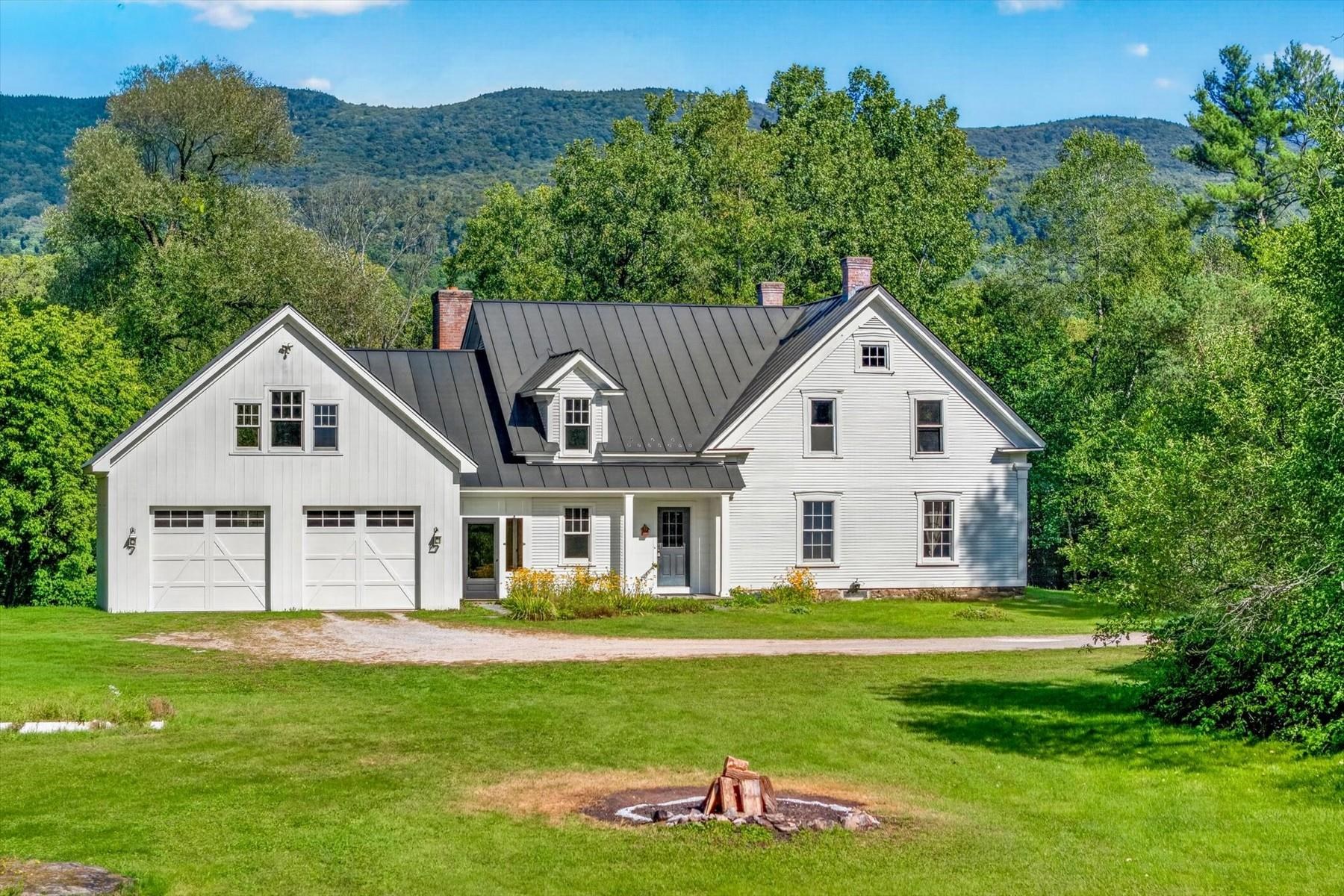 Photo 4 of Single family home for sale at 2011 Sangamon Rd, Pittsford, VT 05763 | MLS# 5110275 | Listing updated on 2026-09-18