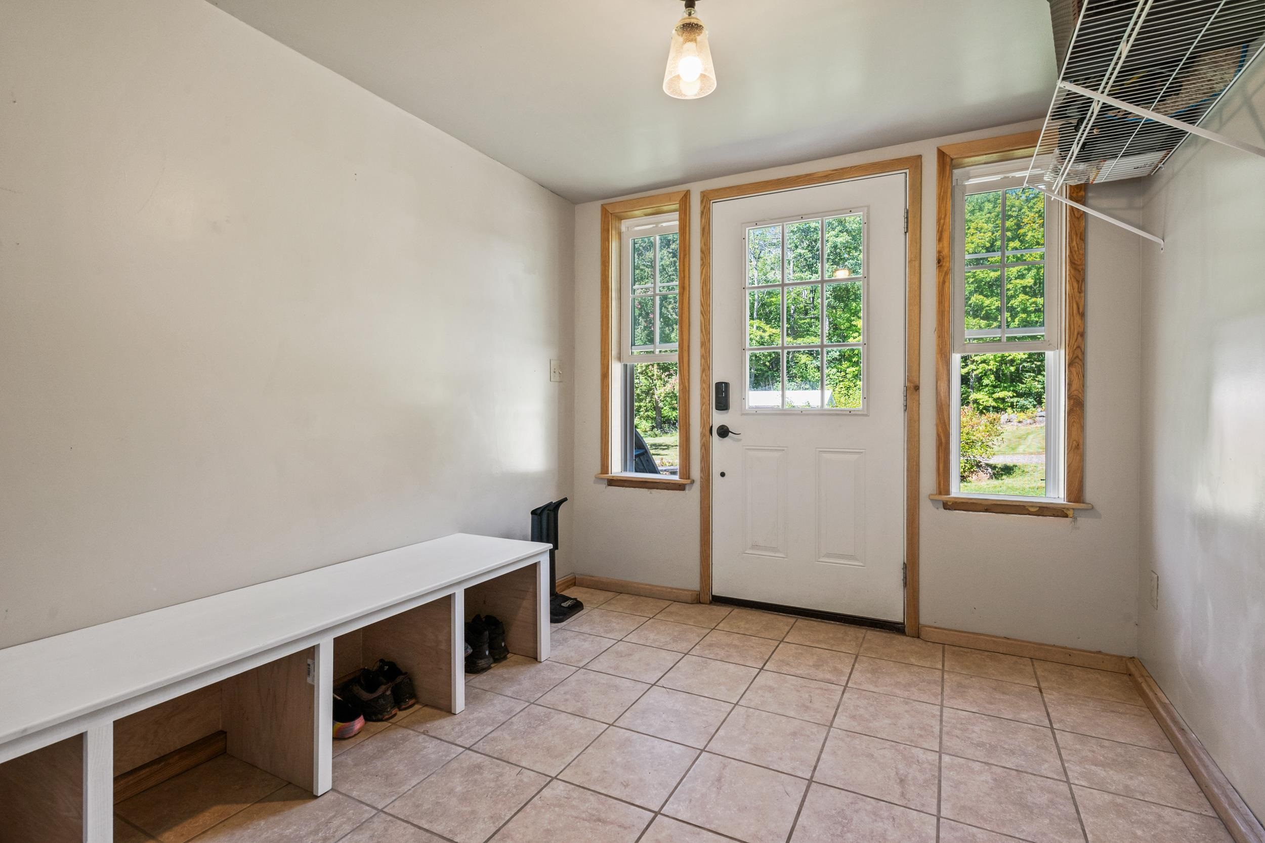Photo 4 of Single family home for sale at 1025 Hurricane Mountain Rd, North Conway, NH 03812 | MLS# 5110283 | Listing updated on 2026-09-18
