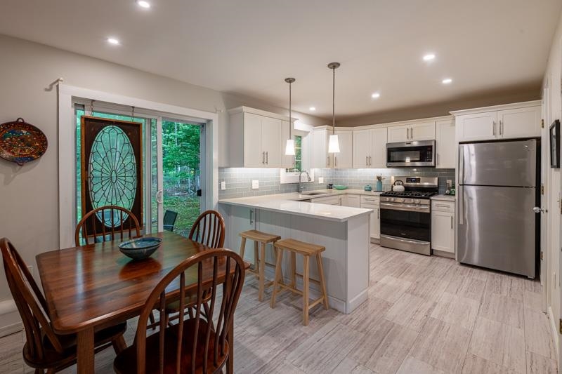 Photo 3 of Townhouse for sale at 30 Slate Cir, Manchester Center, VT 05255 | MLS# 5110288 | Listing updated on 2026-09-18