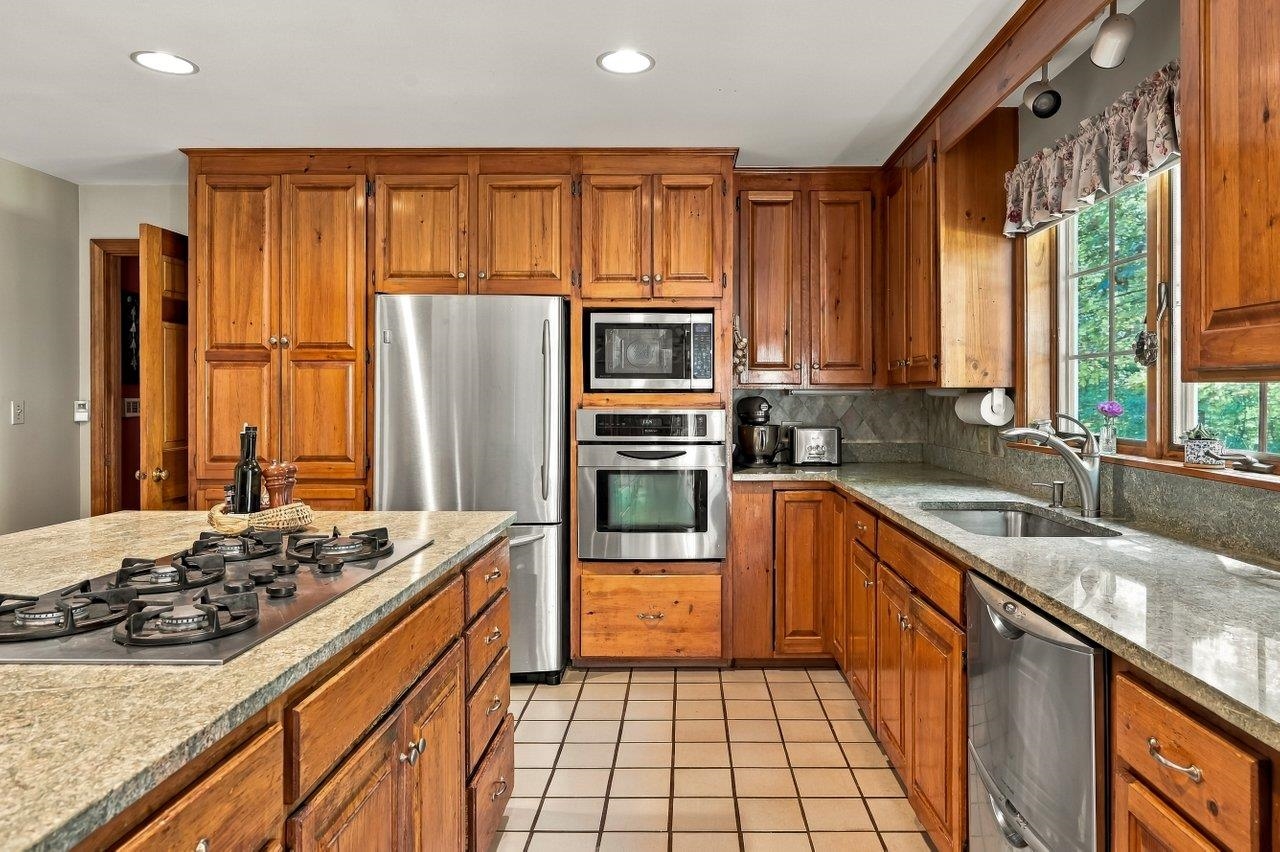 Photo 3 of Single family home for sale at 66 Bennett Rd, Durham, NH 03824 | MLS# 5110294 | Listing updated on 2026-09-17
