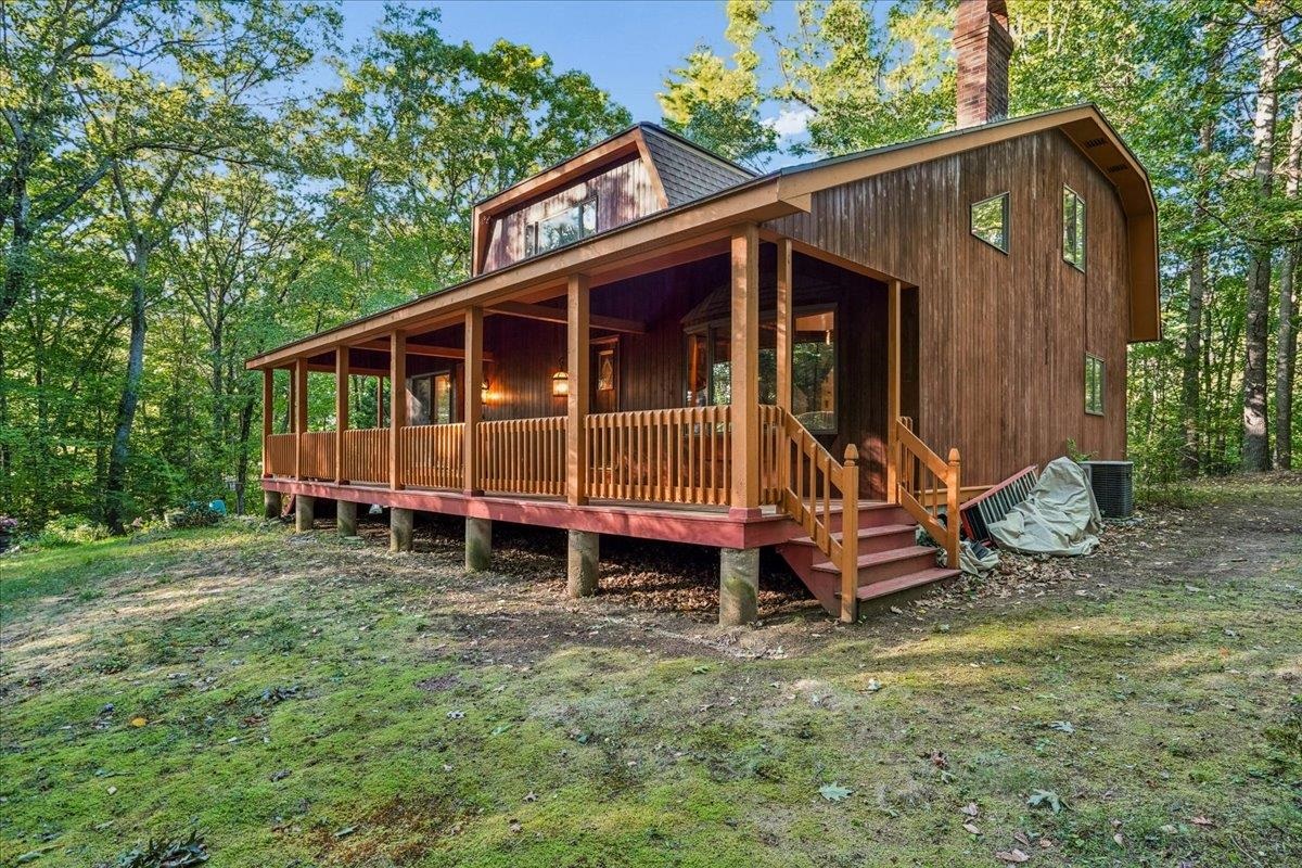Photo 2 of Single family home for sale at 7 Happy Holw Ln, Kingston, NH 03848 | MLS# 5110321 | Listing updated on 2026-09-17