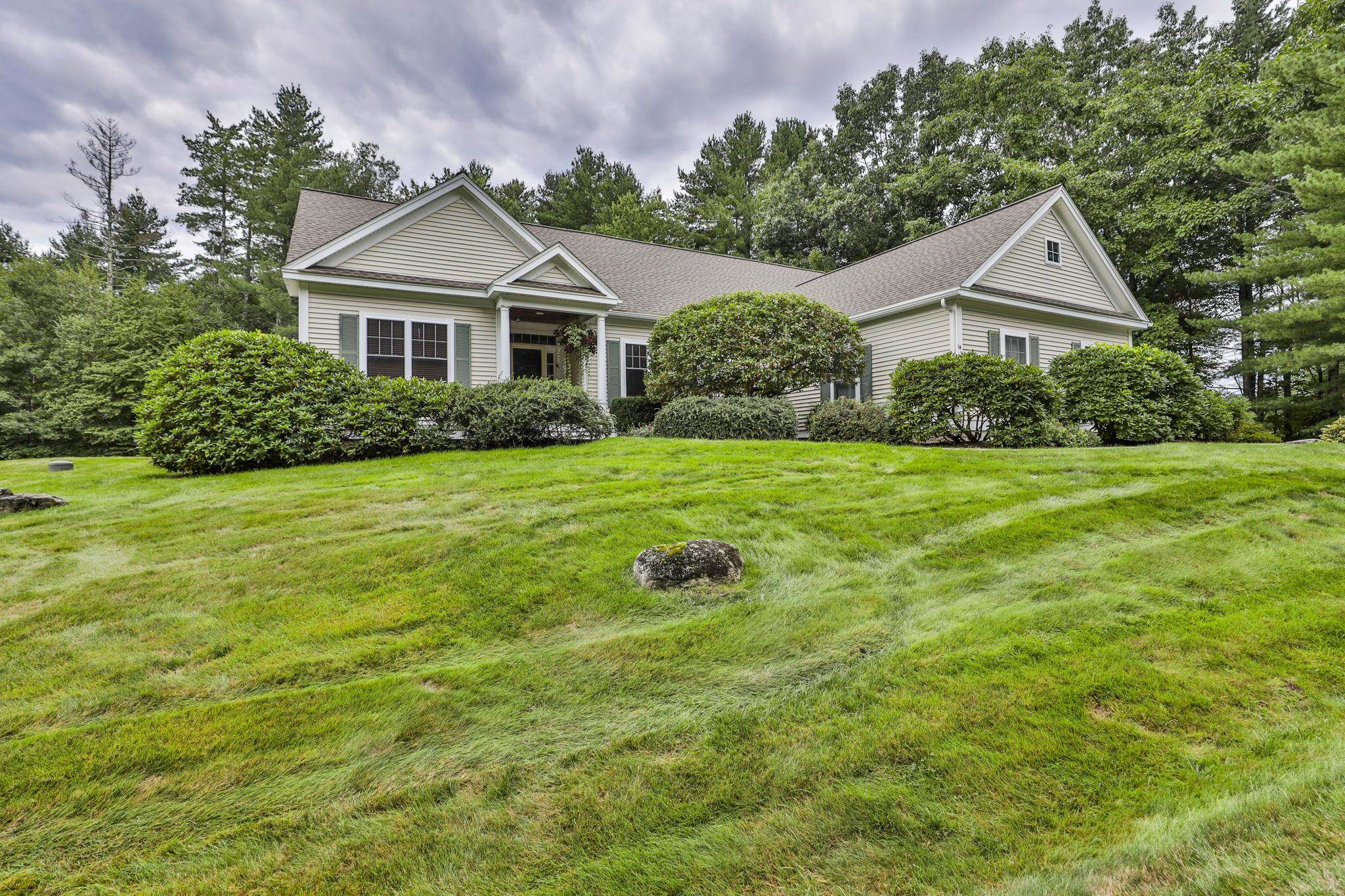 Photo 2 of Single family home for sale at 14 Hancock Dr, Bedford, NH 03110 | MLS# 5110335 | Listing updated on 2026-09-19