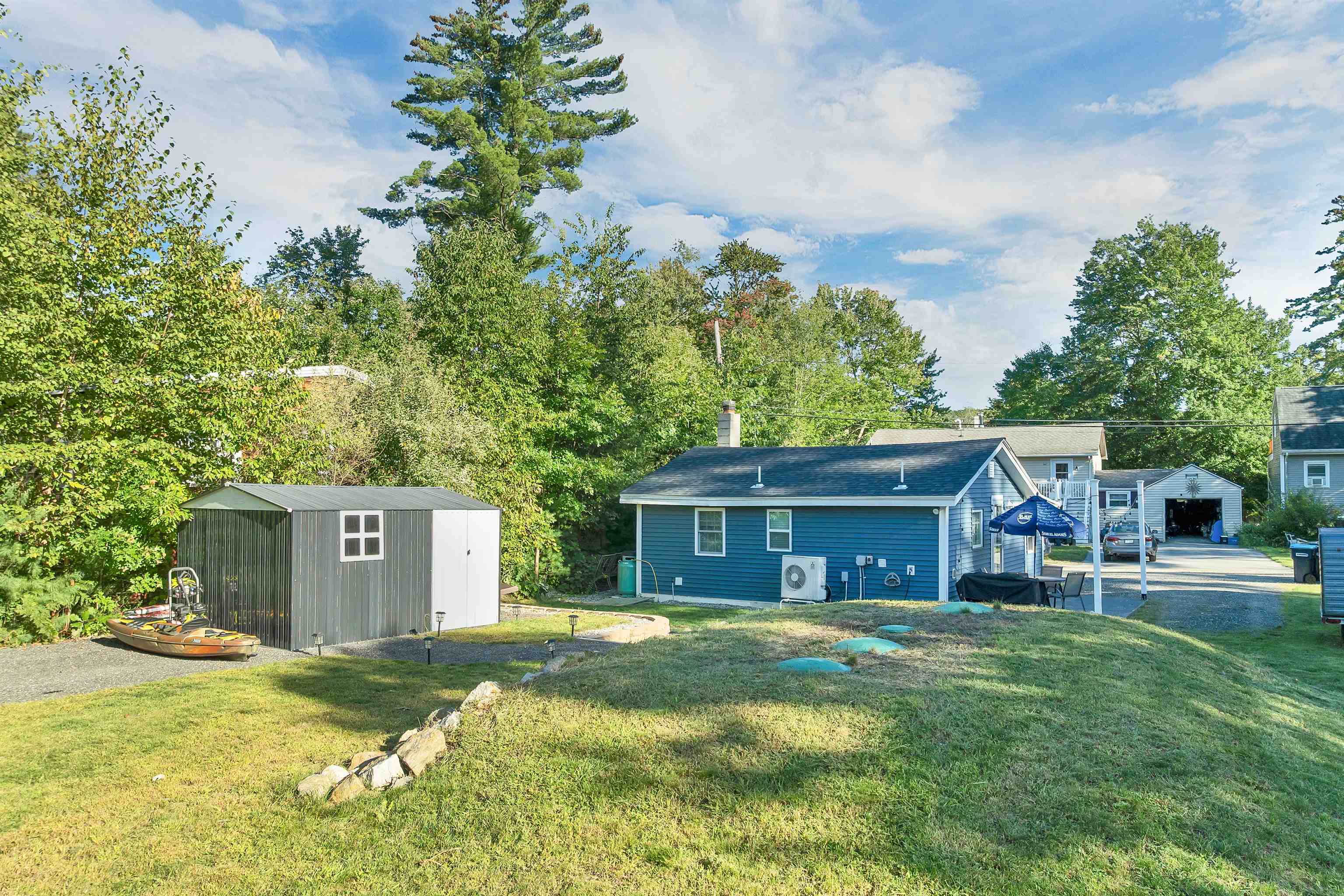 Photo 3 of Single family home for sale at 614 Collettes Grv Rd, Derry, NH 03038 | MLS# 5110352 | Listing updated on 2026-09-17