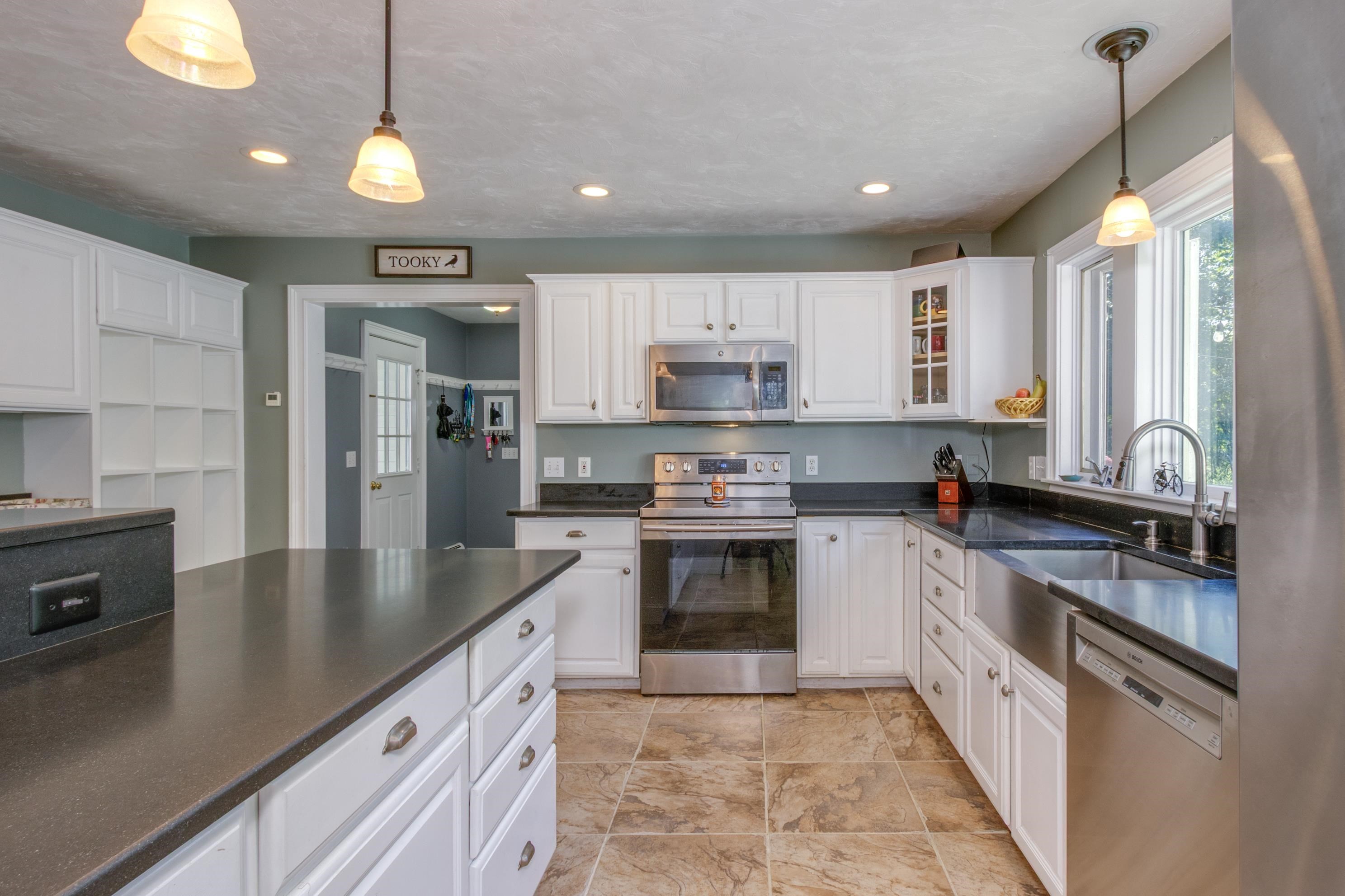 Photo 3 of Single family home for sale at 478 Broad Rd, Contoocook, NH 03229 | MLS# 5110365 | Listing updated on 2026-09-18