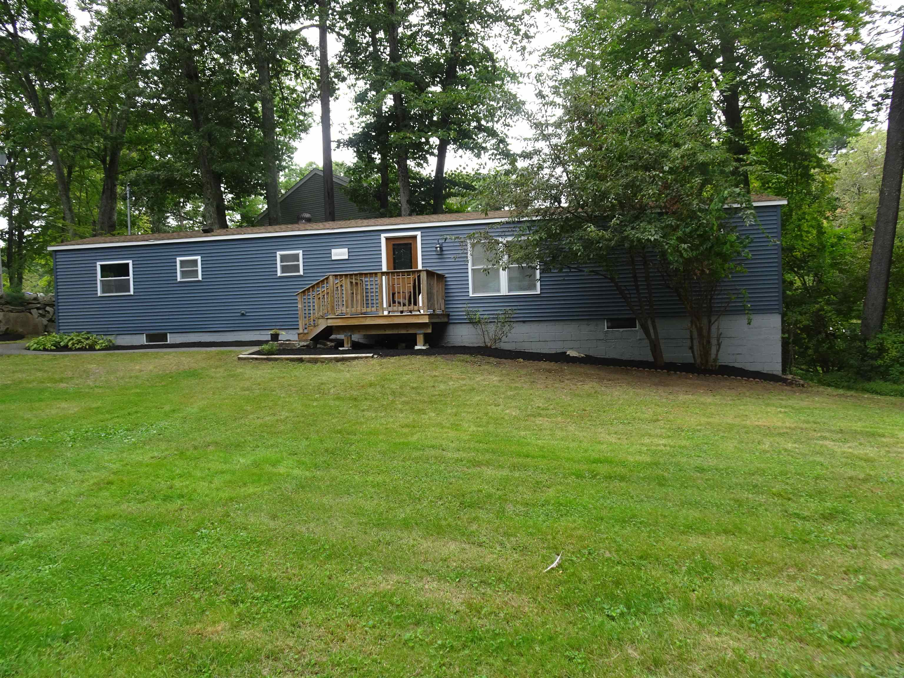 Photo 2 of Single family home for sale at 6 Chase St, Salem, NH 03079 | MLS# 5110368 | Listing updated on 2026-09-18