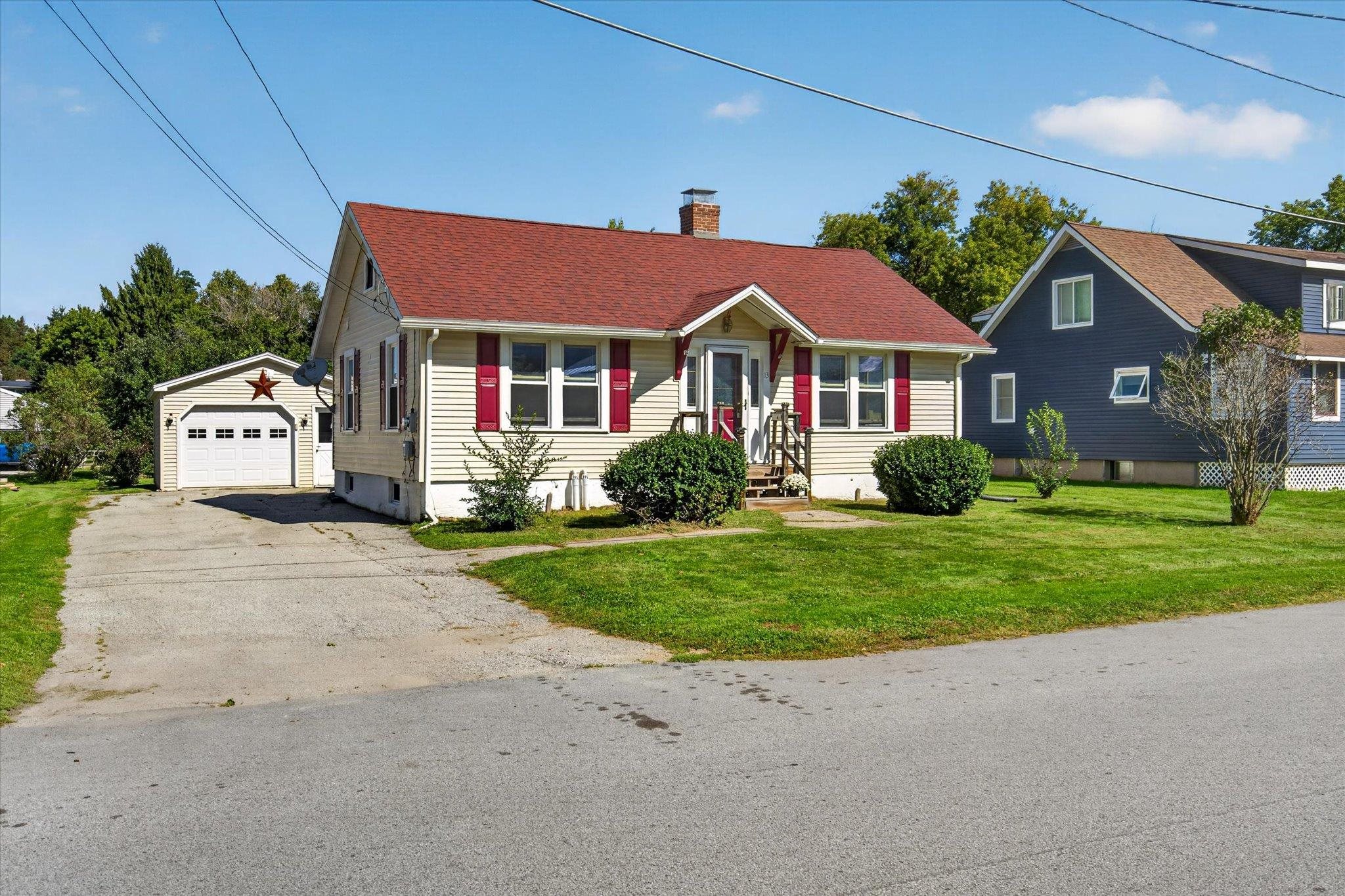 Photo 2 of Single family home for sale at 13 Vernon St, Rutland, VT 05701 | MLS# 5110390 | Listing updated on 2026-09-17