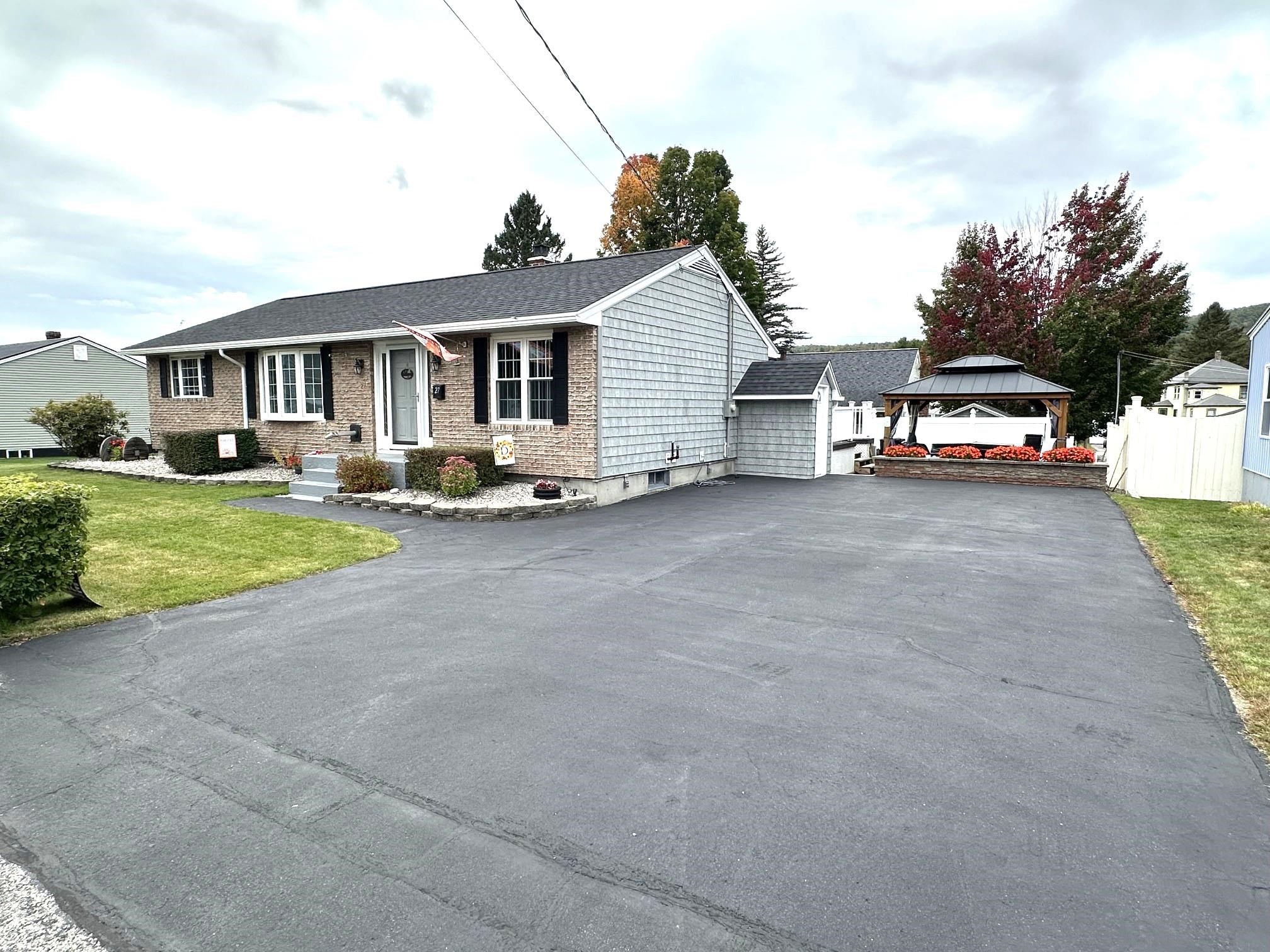 Photo 3 of Single family home for sale at 27 Haven Ave, Berlin, NH 03570 | MLS# 5110394 | Listing updated on 2026-09-17