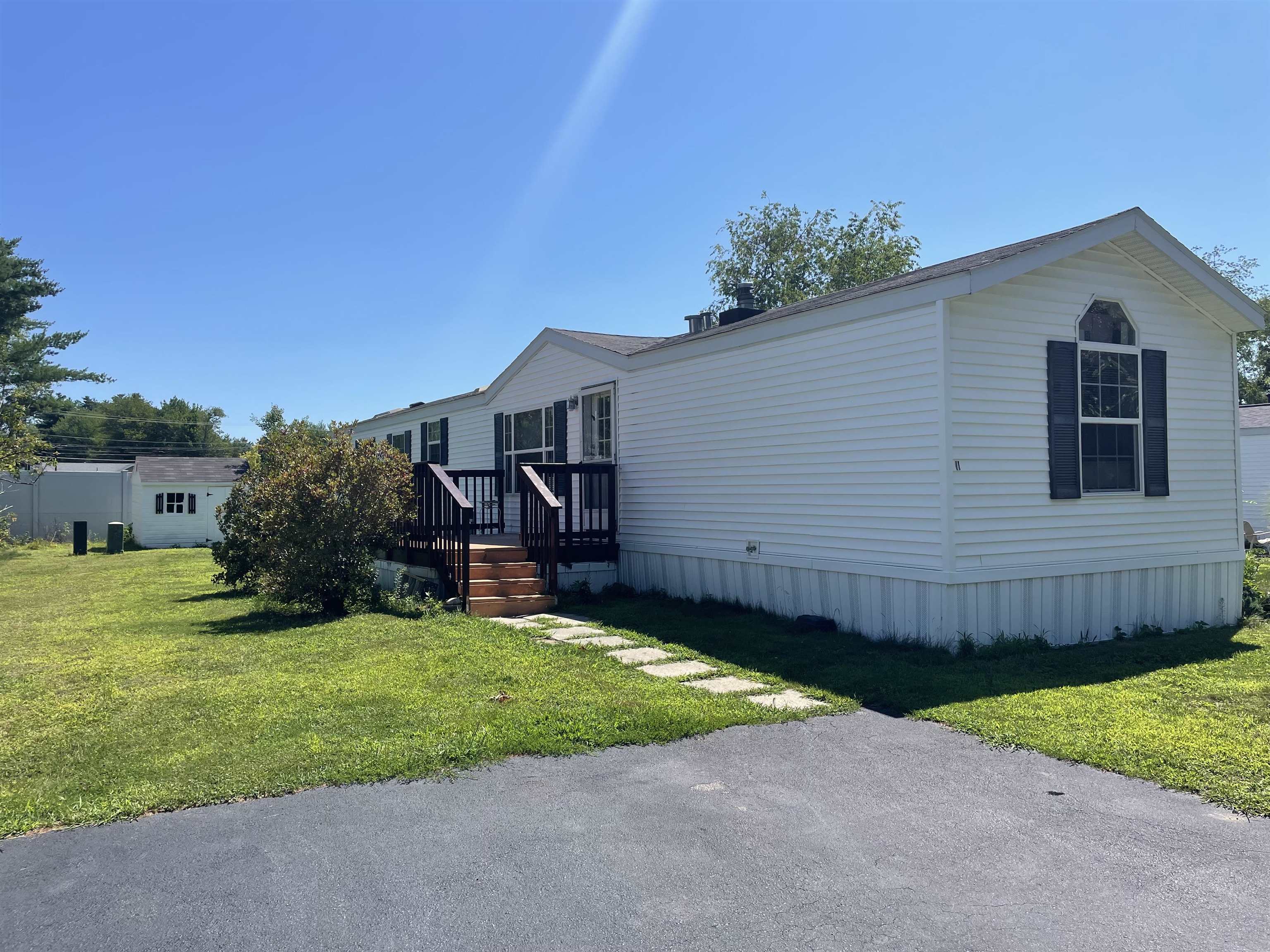 Photo 2 of Manufactured home for sale at 11 Colonial Village, Somersworth, NH 03878 | MLS# 5110408 | Listing updated on 2026-09-18