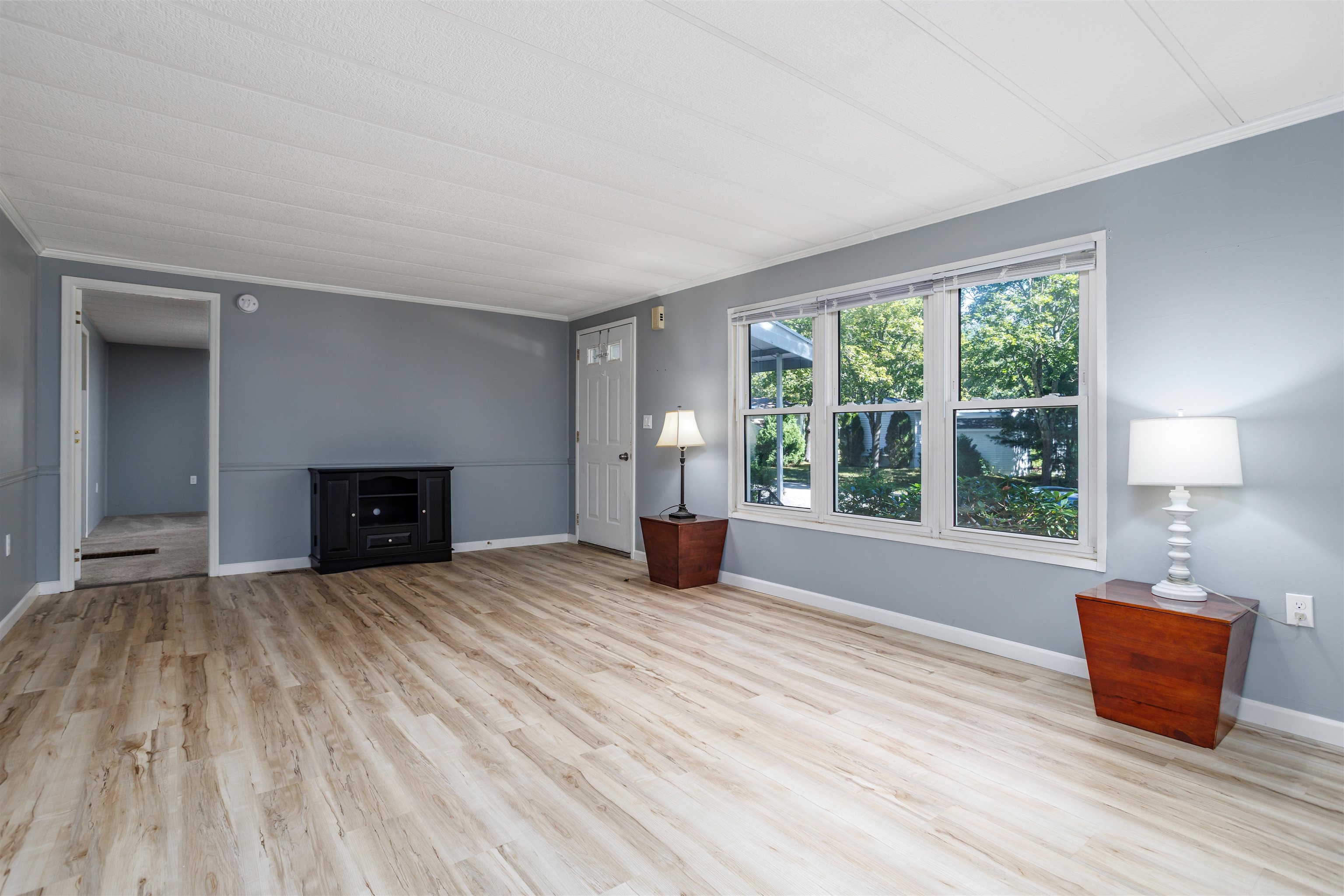 Photo 3 of Manufactured home for sale at 5 Hickory Ln, Dover, NH 03820 | MLS# 5110411 | Listing updated on 2026-09-18