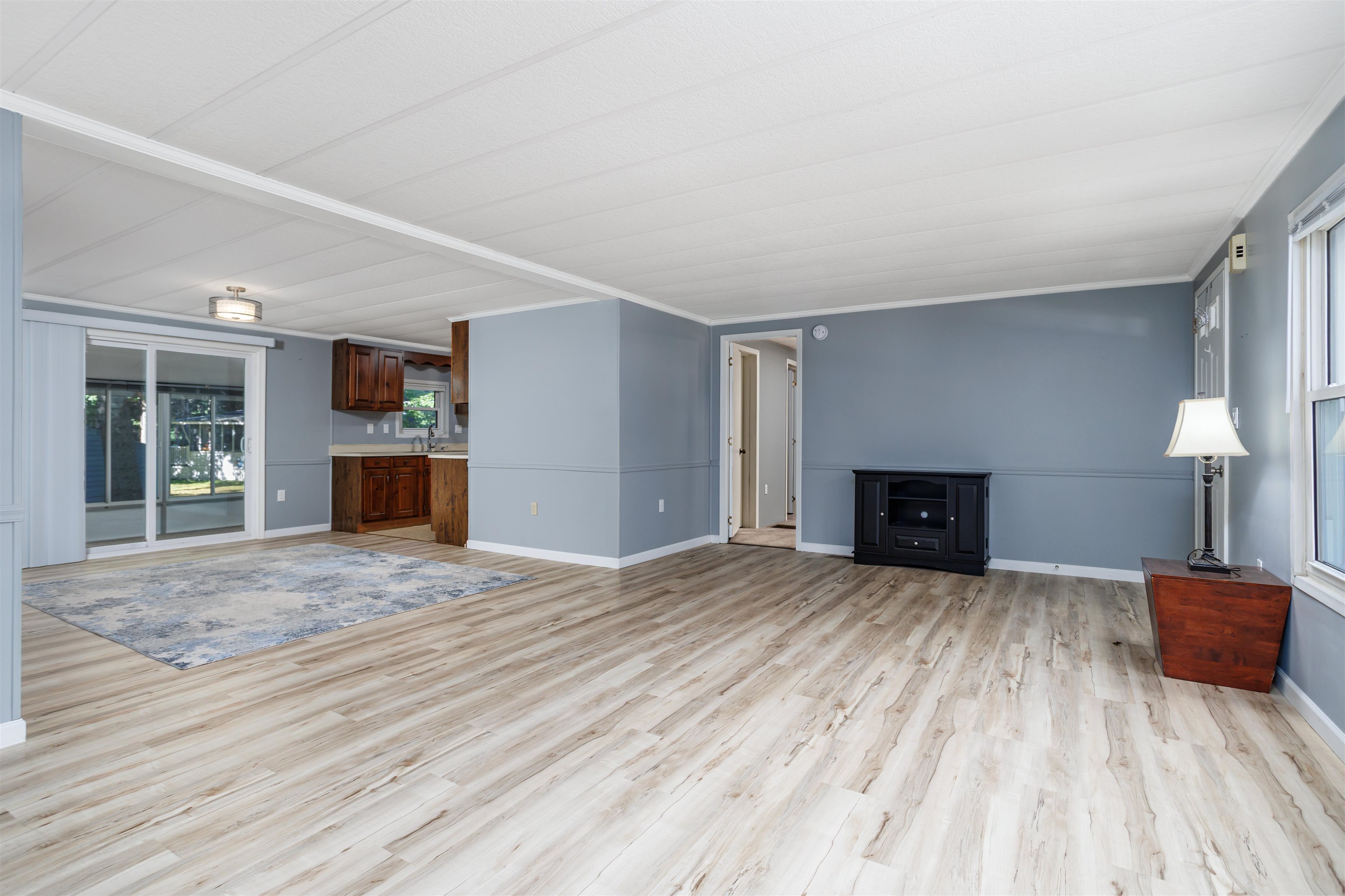 Photo 4 of Manufactured home for sale at 5 Hickory Ln, Dover, NH 03820 | MLS# 5110411 | Listing updated on 2026-09-18