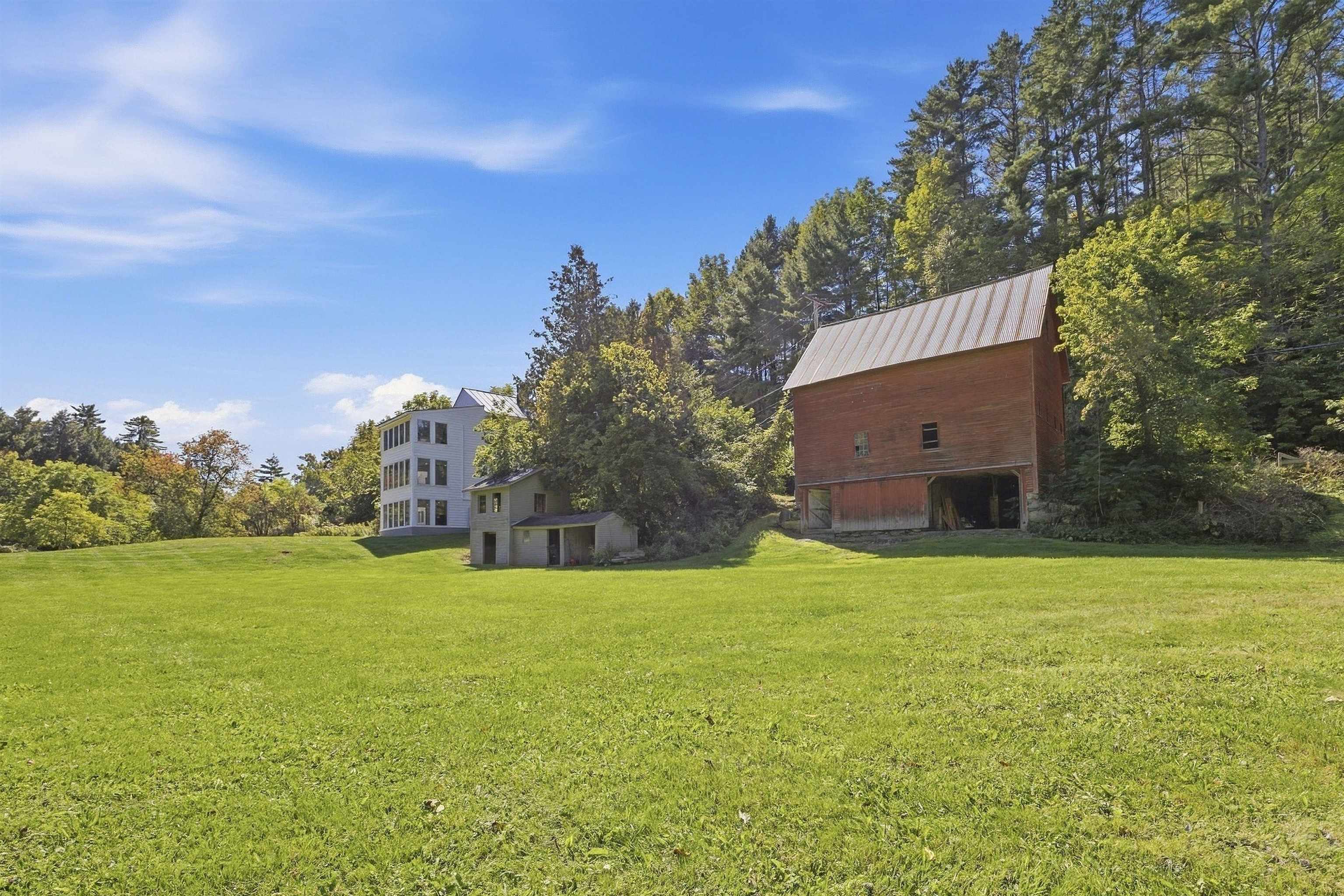 Photo 3 of Single family home for sale at 2033 South Rd, Woodstock, VT 05091 | MLS# 5110412 | Listing updated on 2026-09-19