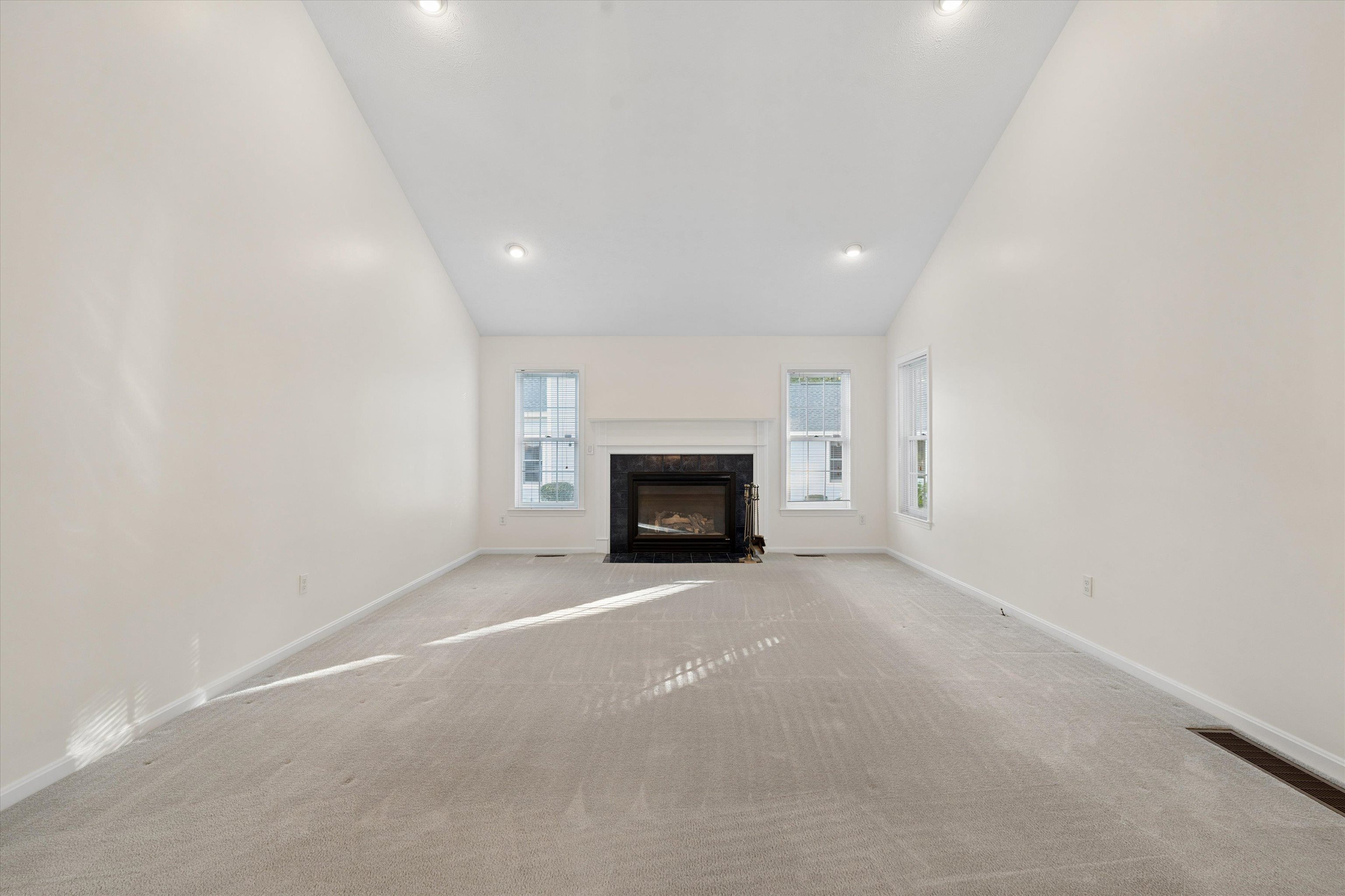Photo 4 of Condo for sale at 39 Saint Andrews Dr, Bedford, NH 03110 | MLS# 5110415 | Listing updated on 2026-09-17