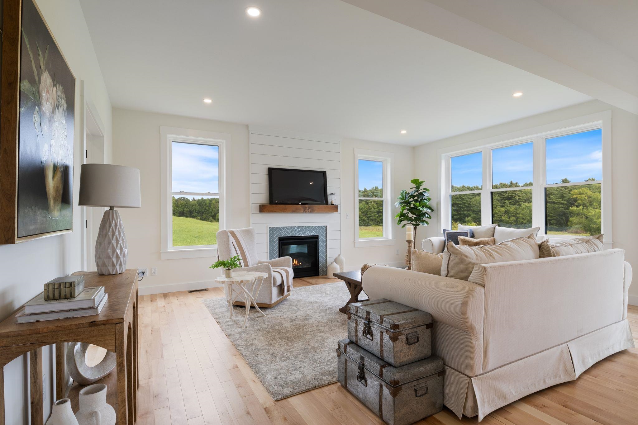 Photo 2 of Single family home for sale at 244 Oak St, Dover, NH 03820 | MLS# 5110420 | Listing updated on 2026-09-17