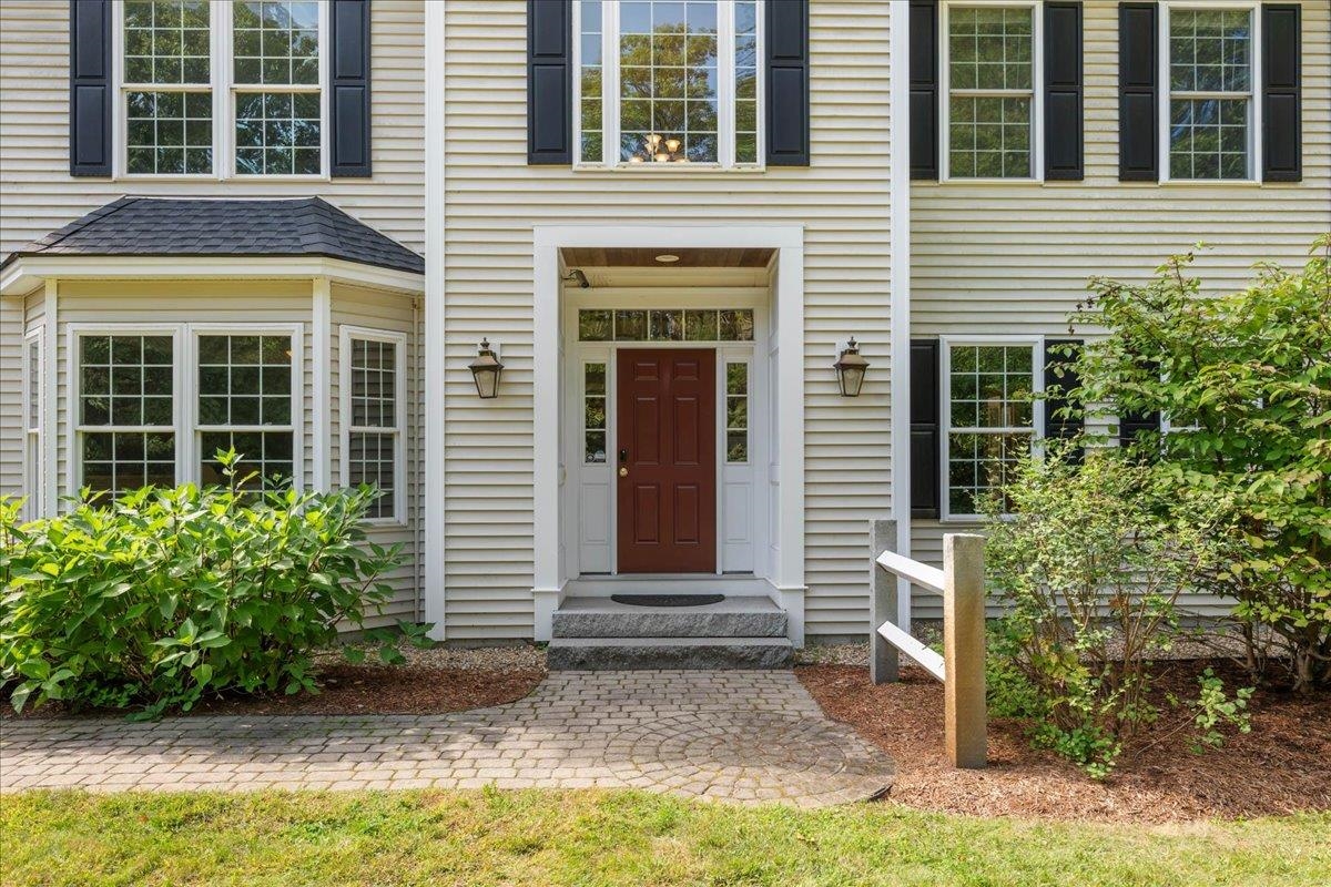 13 Daland Circle, Mont Vernon, NH photo 2
