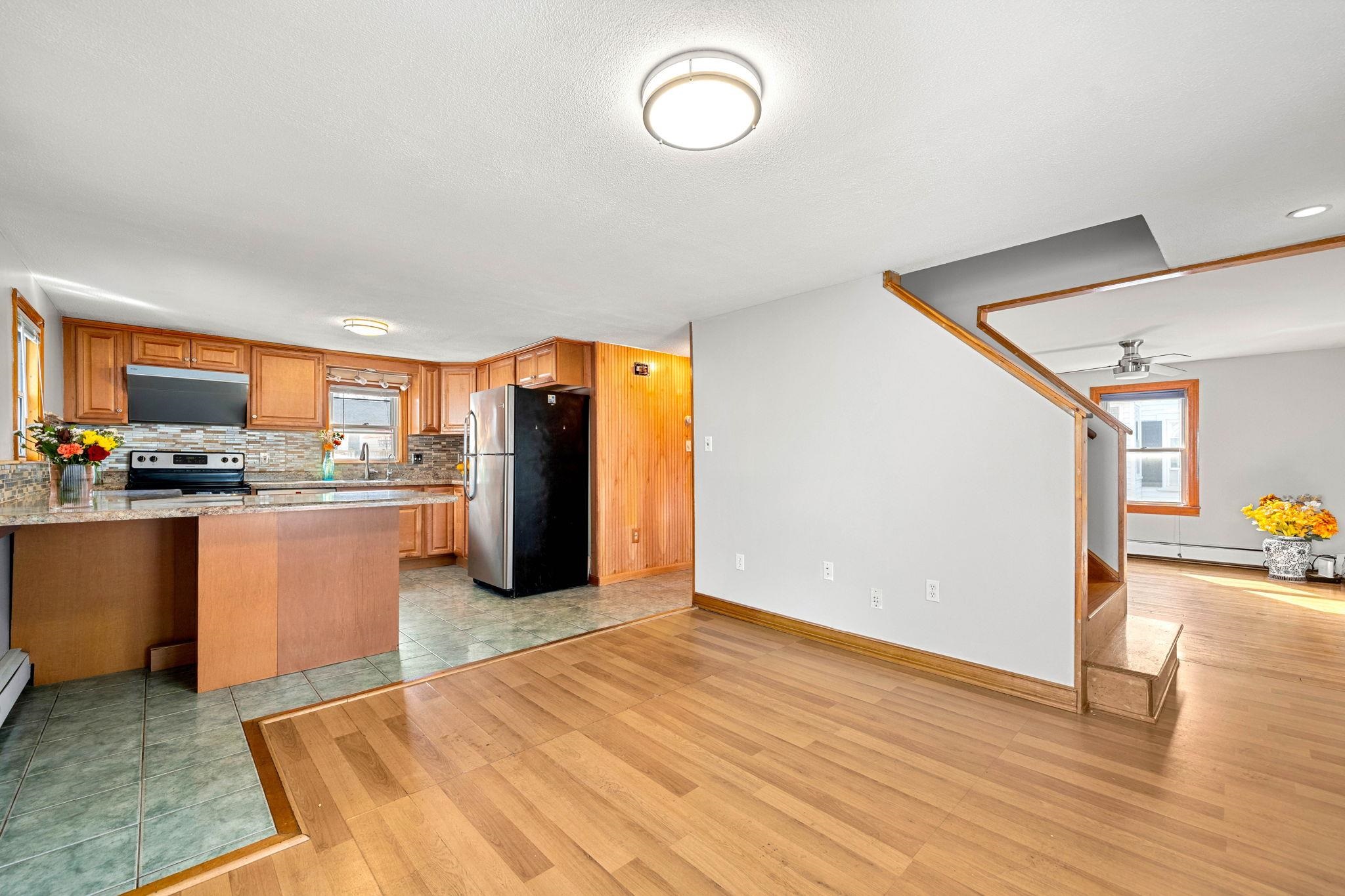 Photo 4 of Single family home for sale at 62 Armand Ave, Manchester, NH 03103 | MLS# 5110434 | Listing updated on 2026-09-19