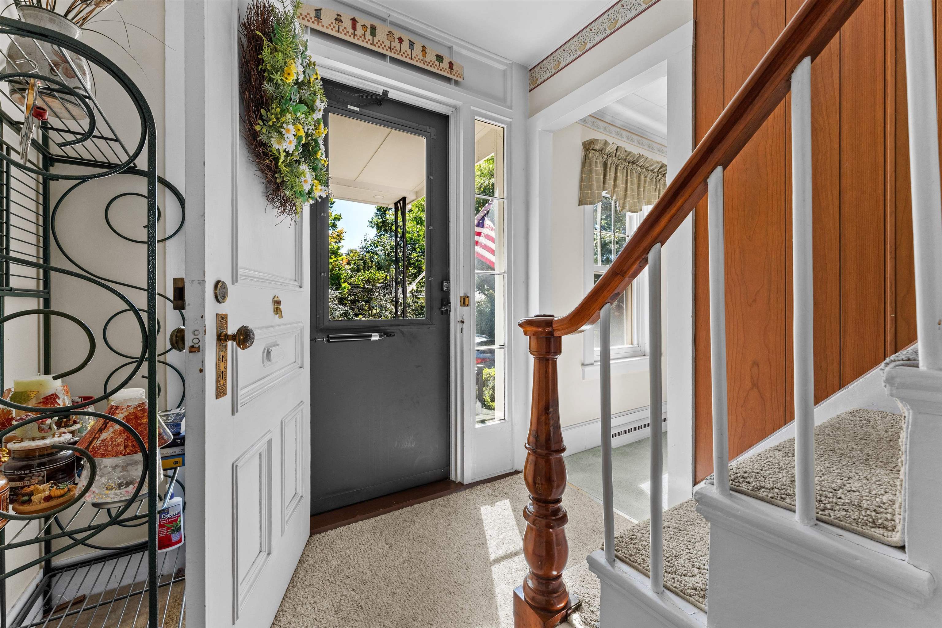 Photo 3 of Single family home for sale at 122 S Lincoln St, Keene, NH 03431 | MLS# 5110443 | Listing updated on 2026-09-18