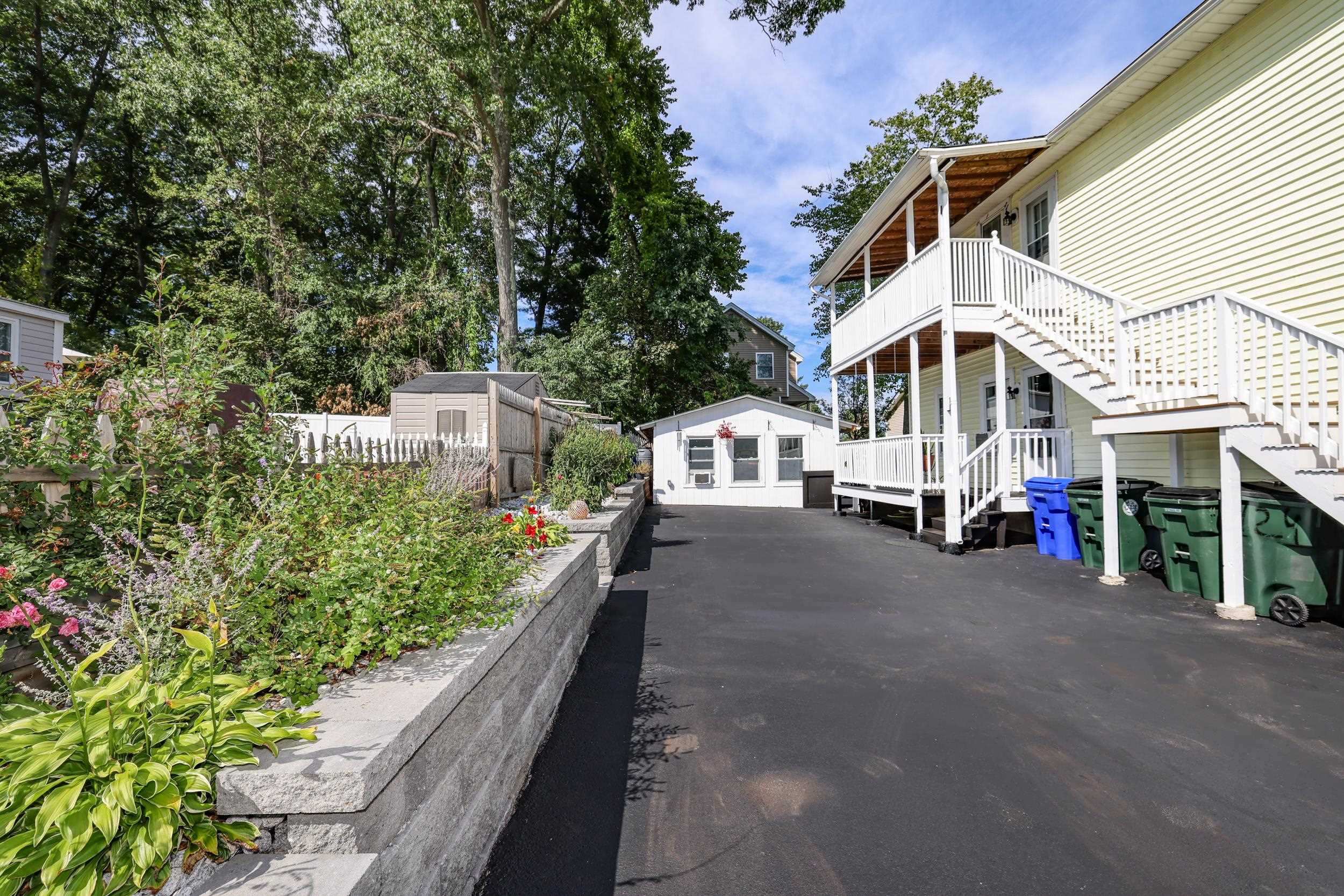 Photo 2 of Multi family home for sale at 424 Gold St, Manchester, NH 03103 | MLS# 5110451 | Listing updated on 2026-09-19