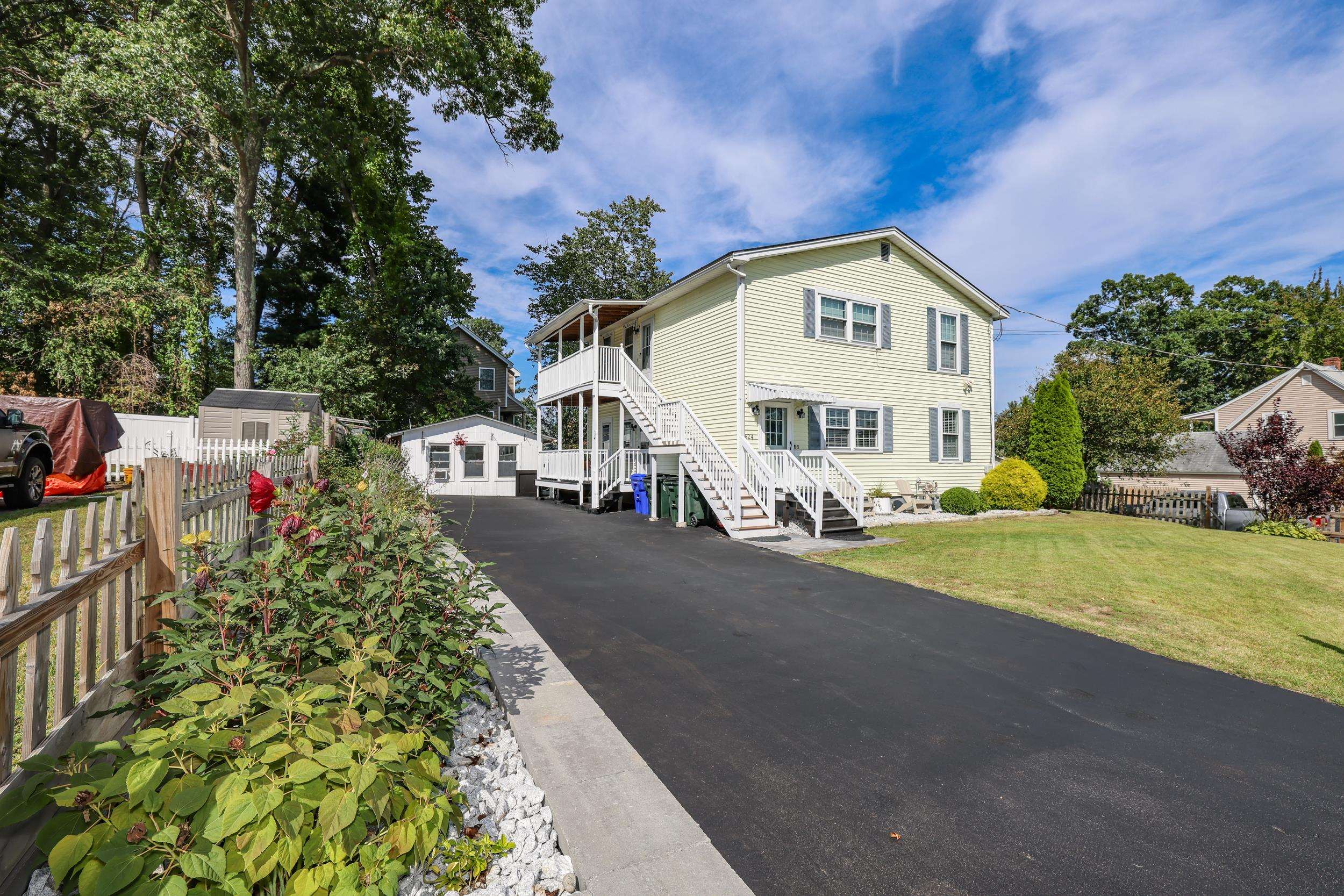 Photo 3 of Multi family home for sale at 424 Gold St, Manchester, NH 03103 | MLS# 5110451 | Listing updated on 2026-09-19