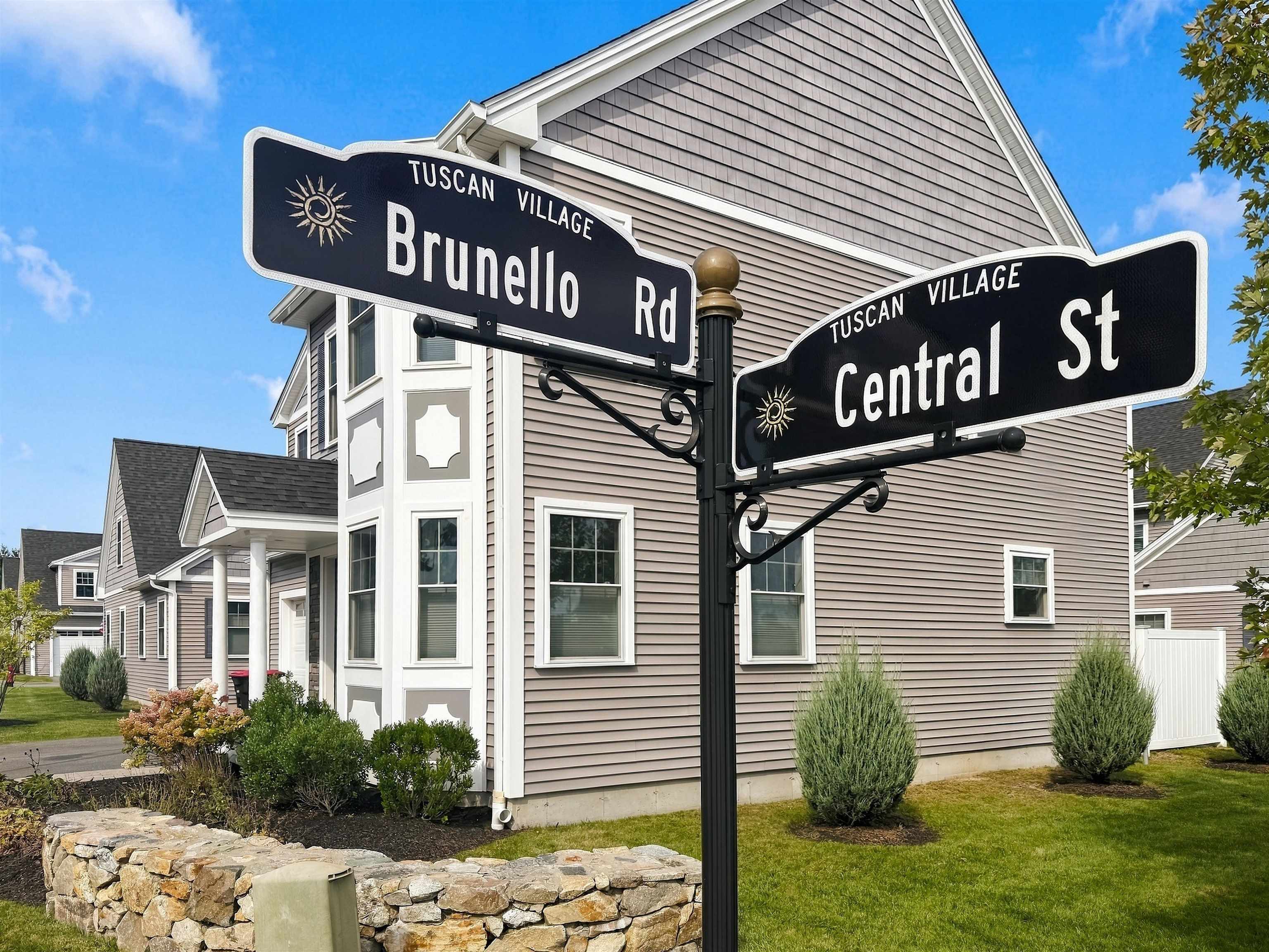 Photo 3 of Townhouse for sale at 19 Central St #19, Salem, NH 03079 | MLS# 5110452 | Listing updated on 2026-09-18