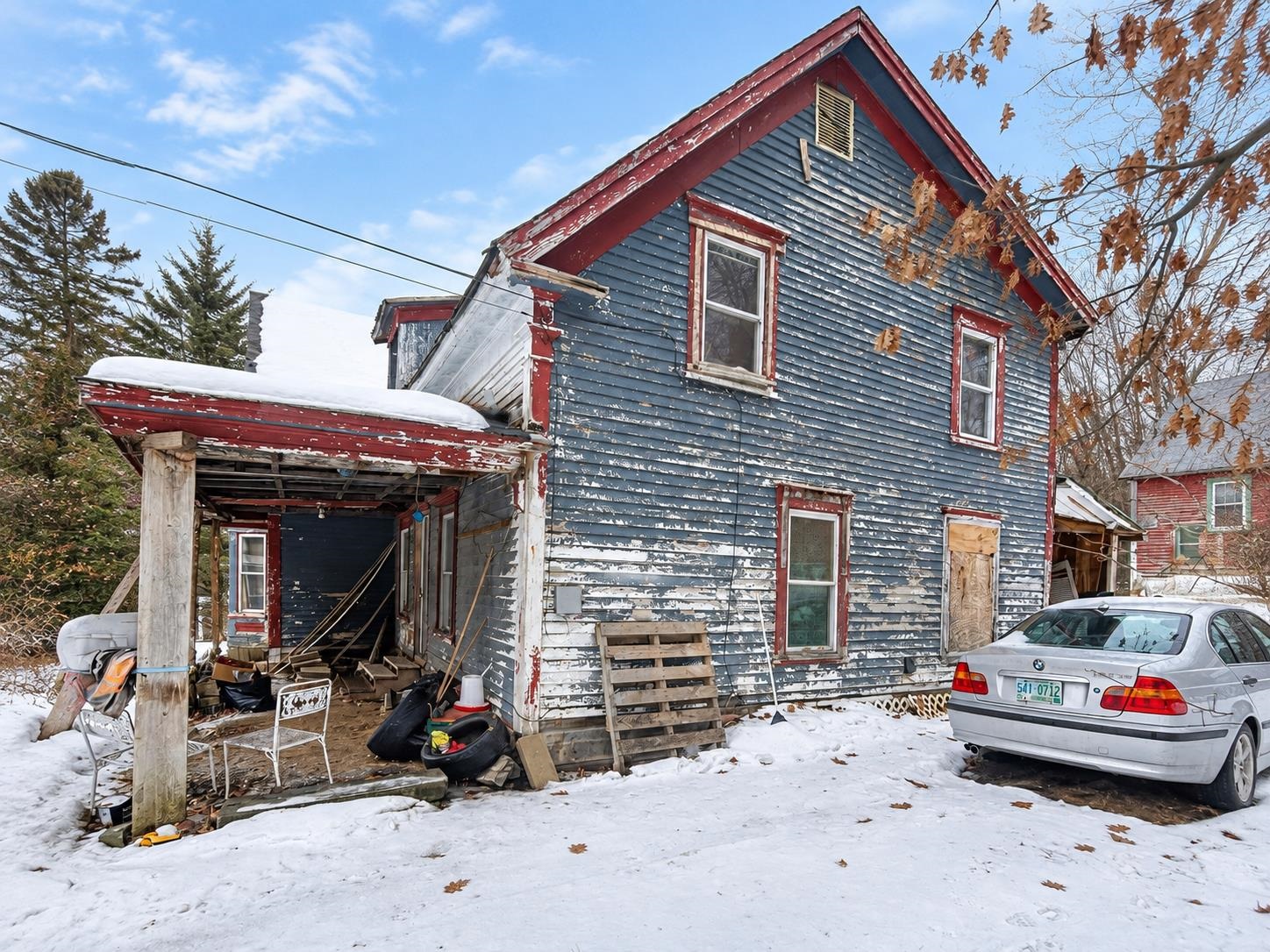 Photo 2 of Single family home for sale at 26 Prospect St, Whitefield, NH 03598 | MLS# 5110459 | Listing updated on 2026-09-18