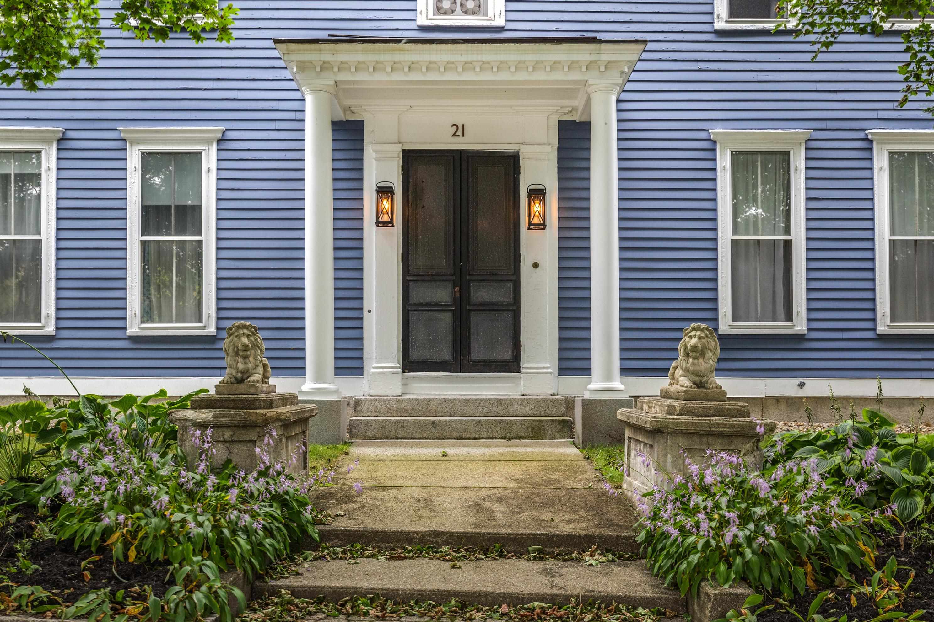 Photo 2 of Single family home for sale at 21 E Main St, Warner, NH 03278 | MLS# 5110480 | Listing updated on 2026-09-18