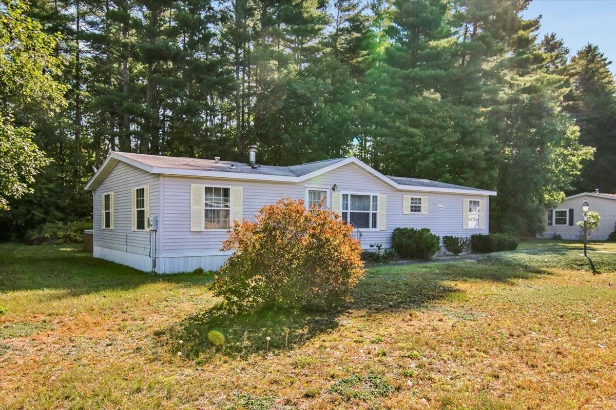 Photo 3 of Manufactured home for sale at 202 Fire Pond Rd, Hopkinton, NH 03229 | MLS# 5110482 | Listing updated on 2026-09-18