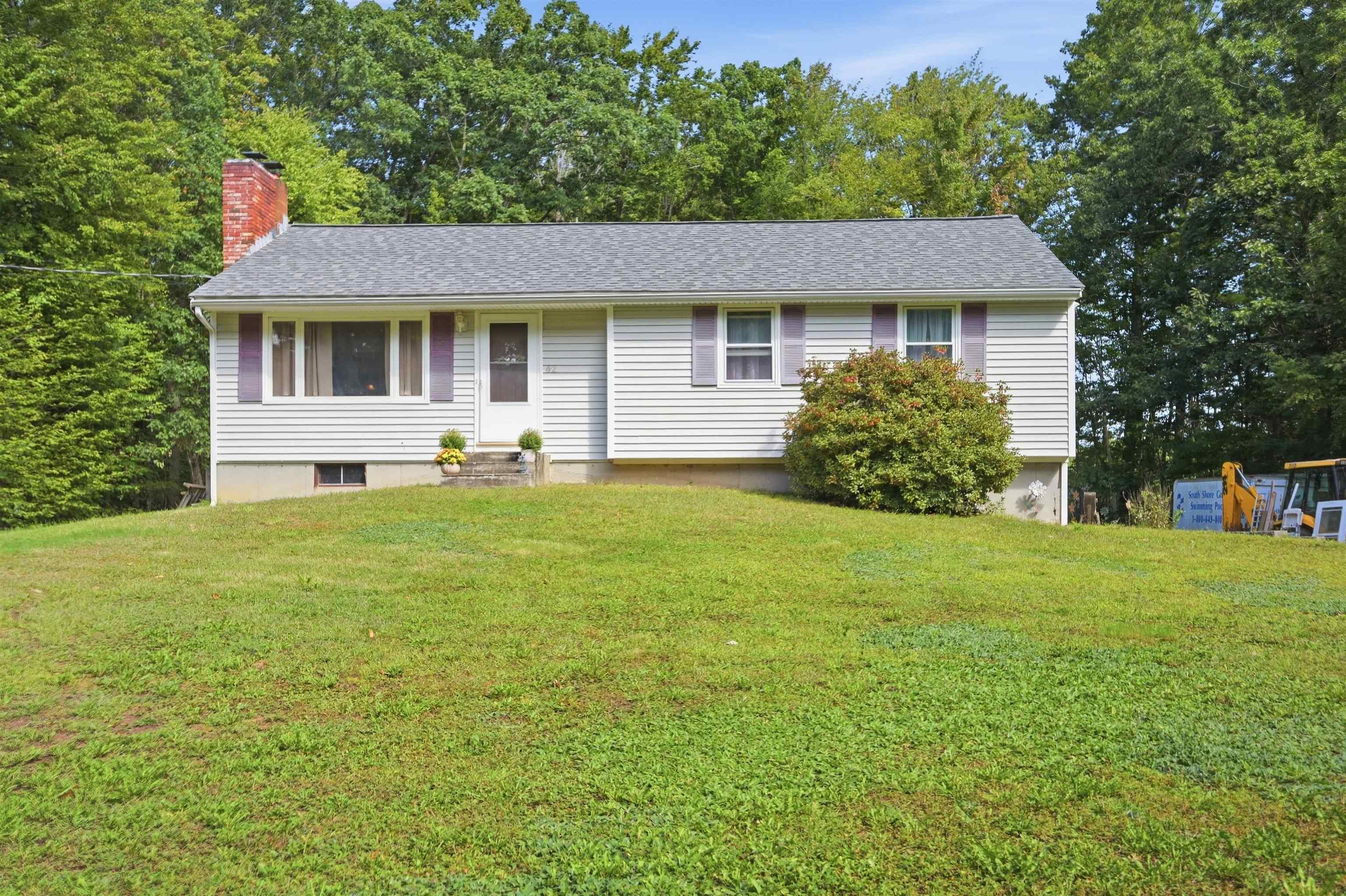 Photo 4 of Single family home for sale at 62 Royal Range Rd, Sandown, NH 03873 | MLS# 5110497 | Listing updated on 2026-09-18