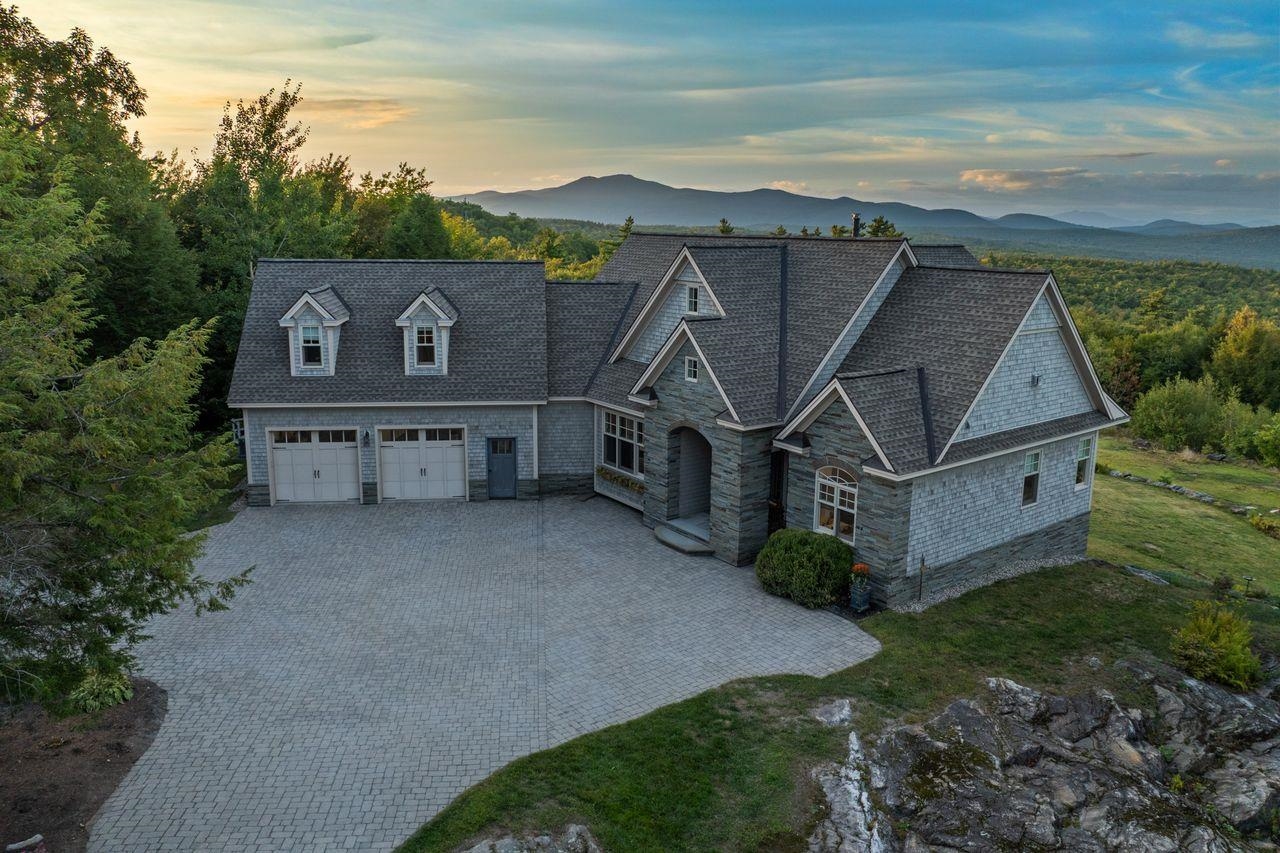 Photo 2 of Single family home for sale at 960 Beach Pond Rd, Wolfeboro, NH 03894 | MLS# 5110504 | Listing updated on 2026-09-19