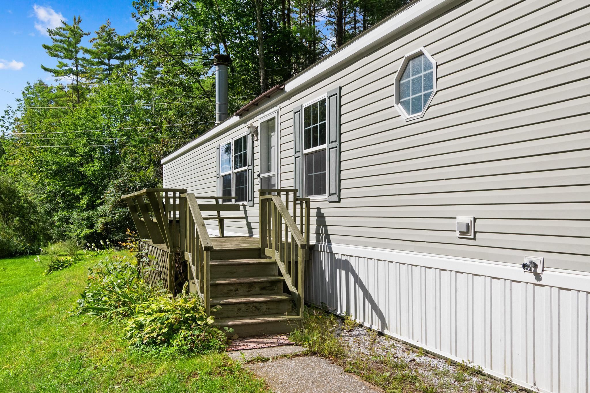 Photo 2 of Manufactured home for sale at 171 Dunton Rd, Sheldon, VT 05483 | MLS# 5110513 | Listing updated on 2026-09-18
