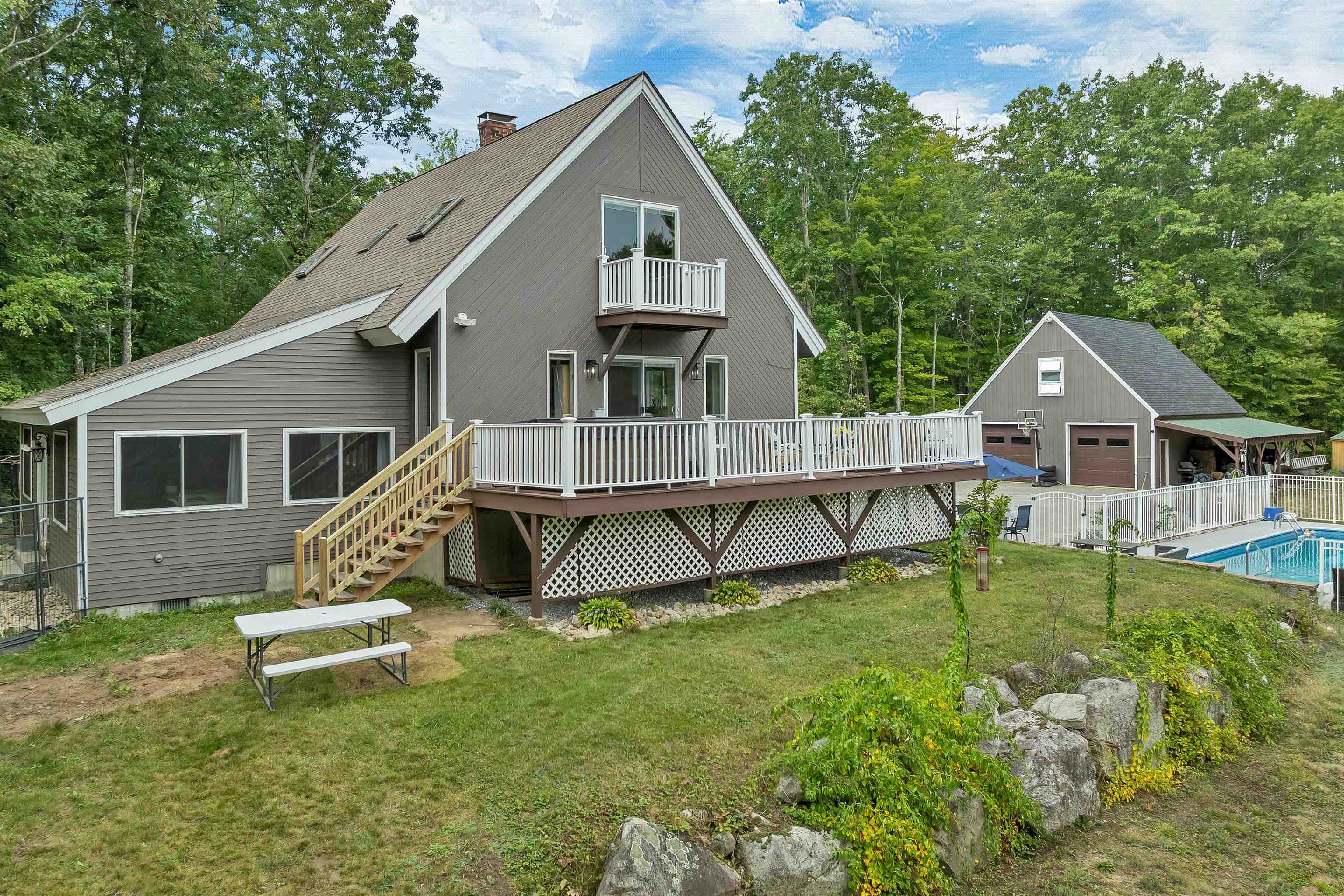 Photo 1 of Single family home for sale at 456 Wentworth Rd, Brookfield, NH 03872 | MLS# 5110539 | Listing updated on 2026-09-19