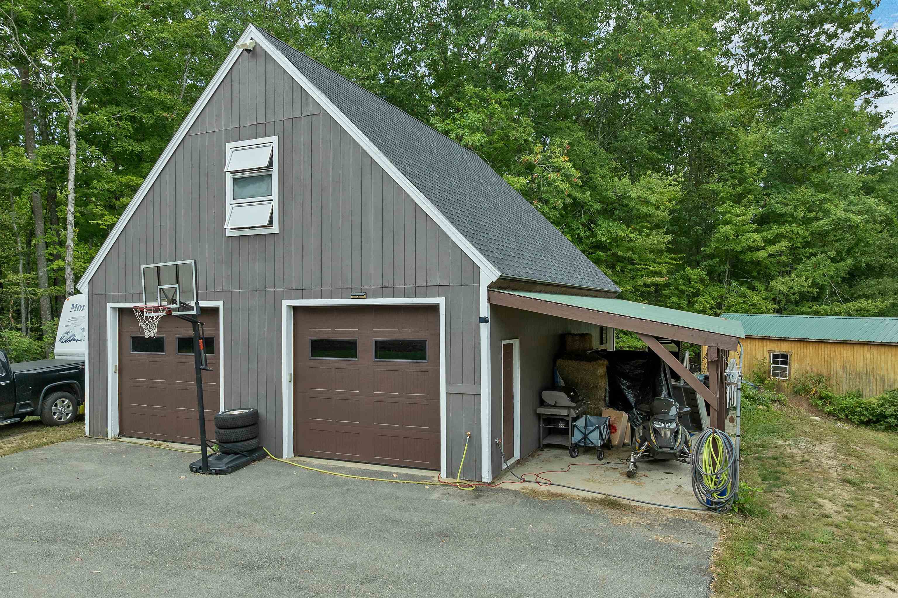 Photo 2 of Single family home for sale at 456 Wentworth Rd, Brookfield, NH 03872 | MLS# 5110539 | Listing updated on 2026-09-19