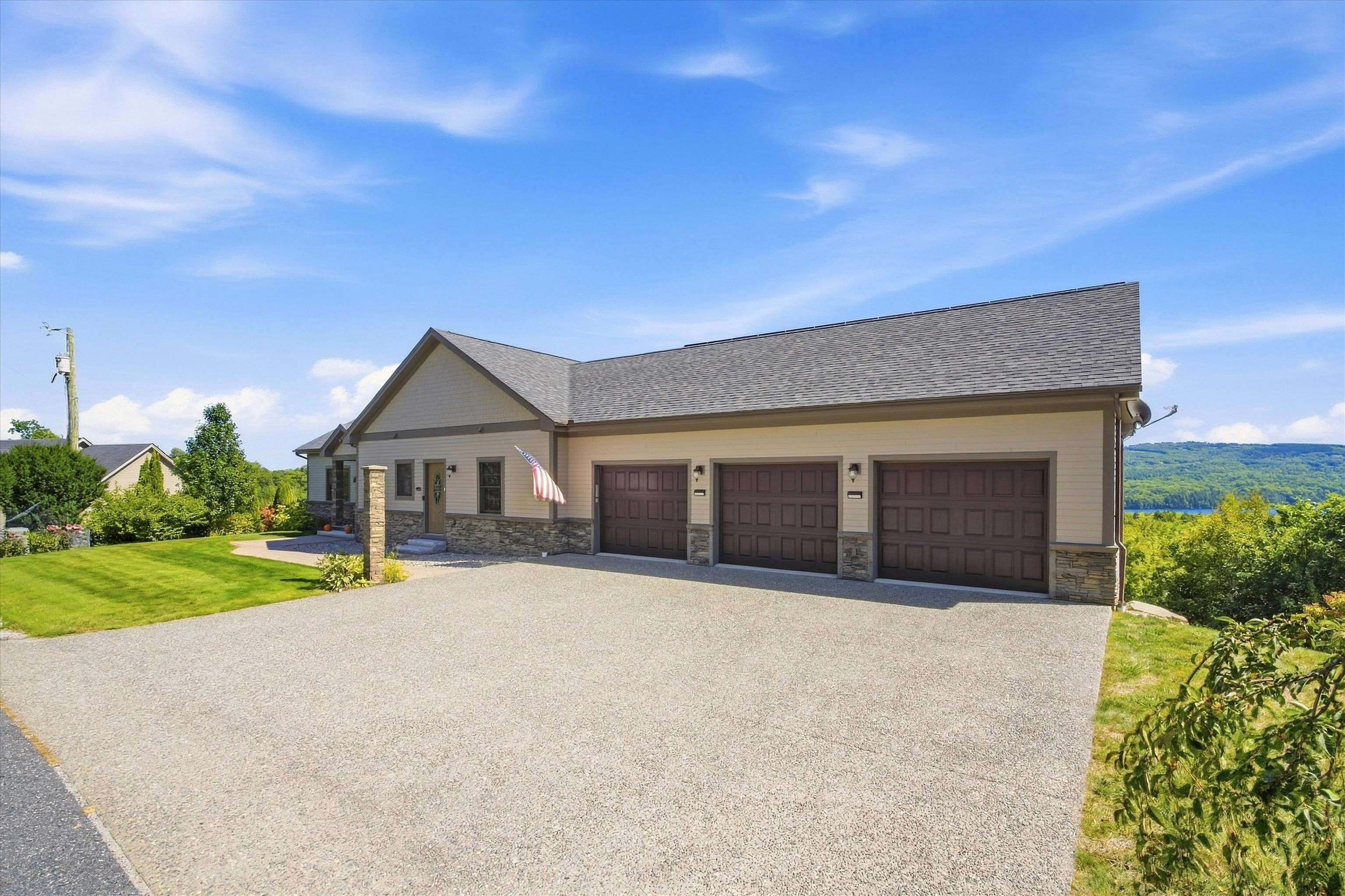 Photo 3 of Single family home for sale at 116 Greystone Ln, Newbury, NH 03255 | MLS# 5110544 | Listing updated on 2026-09-18