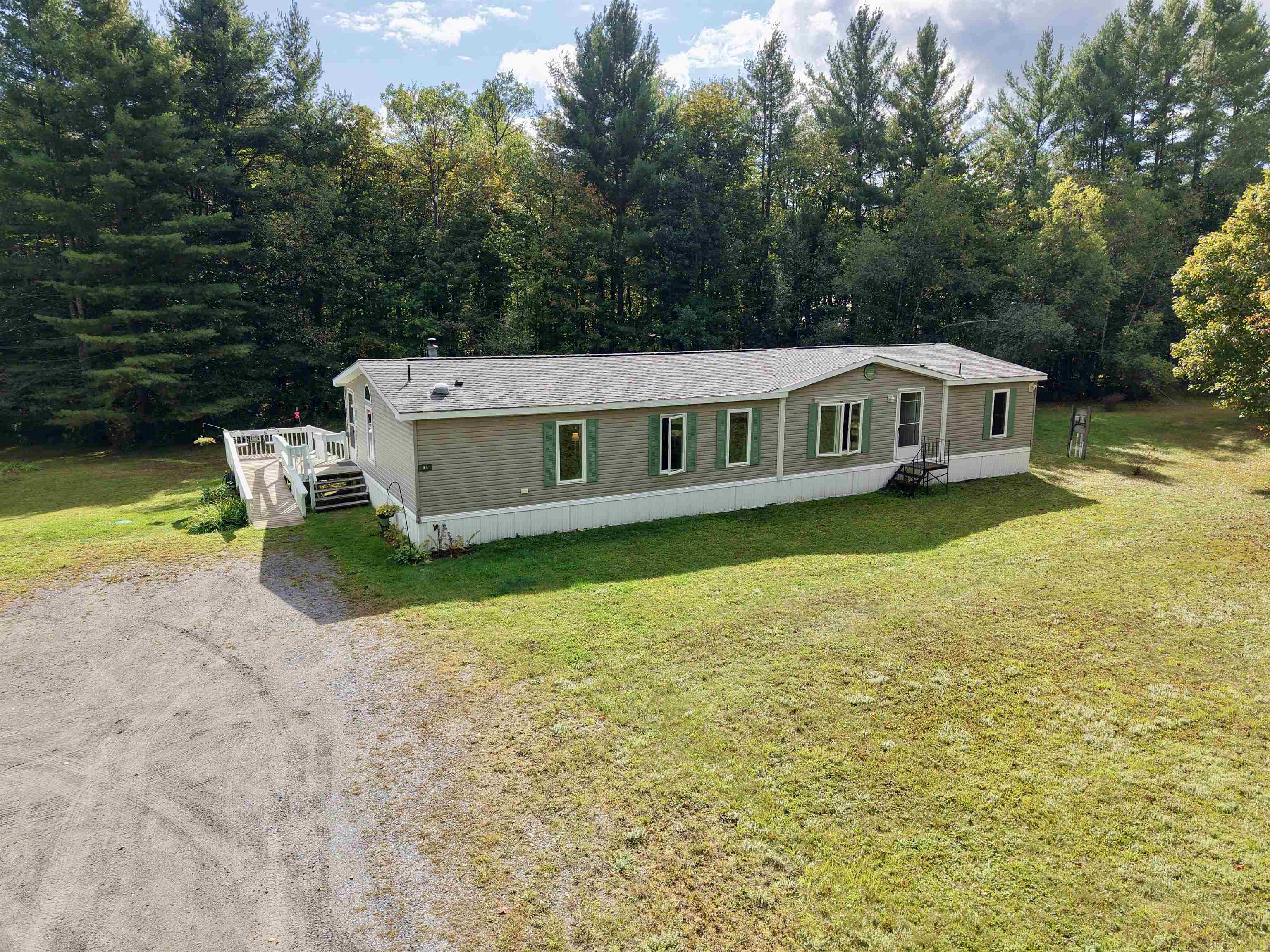 Photo 4 of Single family home for sale at 96 Lower Pines Rd, Warren, VT 05674 | MLS# 5110546 | Listing updated on 2026-09-18
