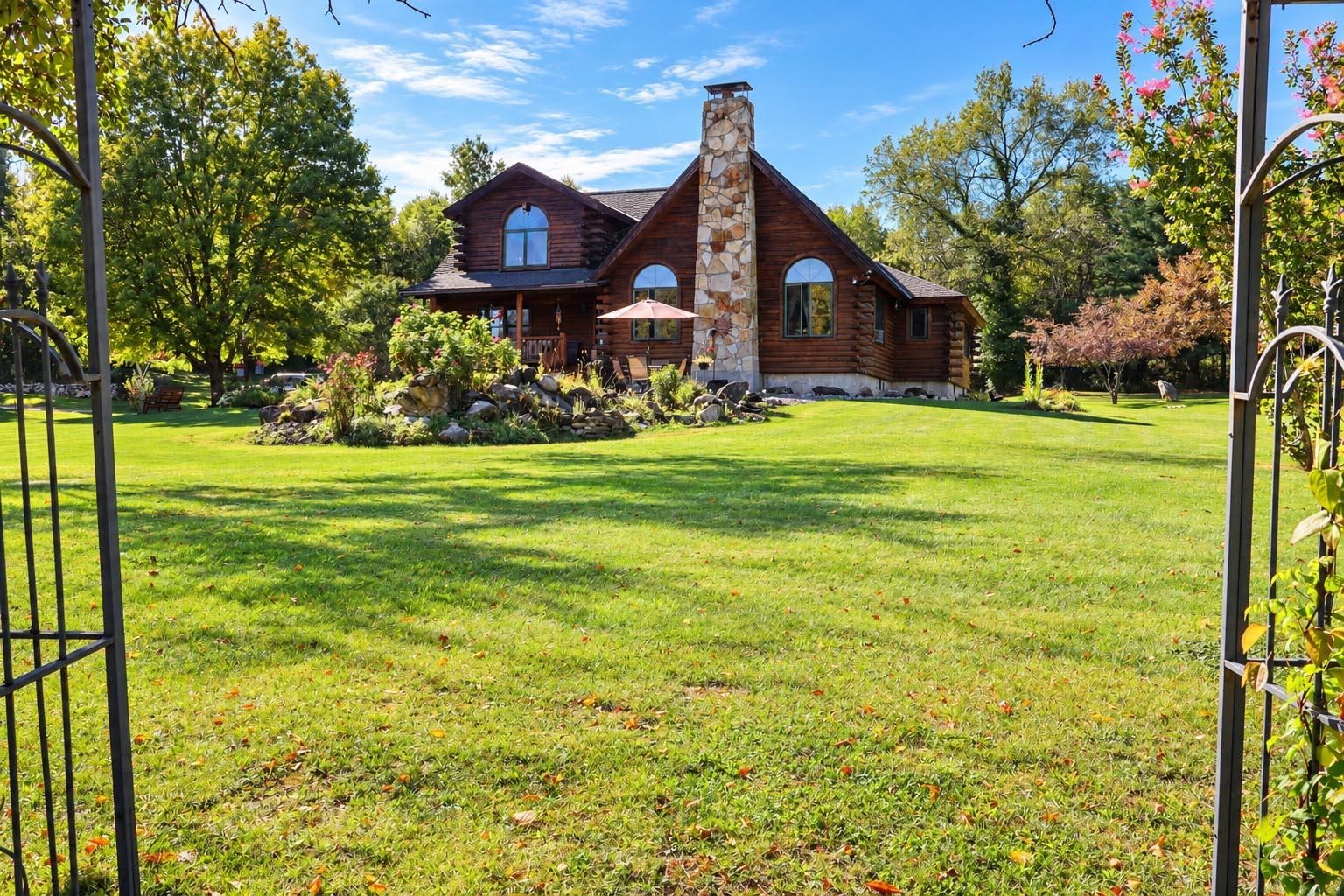Photo 4 of Single family home for sale at 856 Matteson Rd, Bennington, VT 05201 | MLS# 5110554 | Listing updated on 2026-09-18