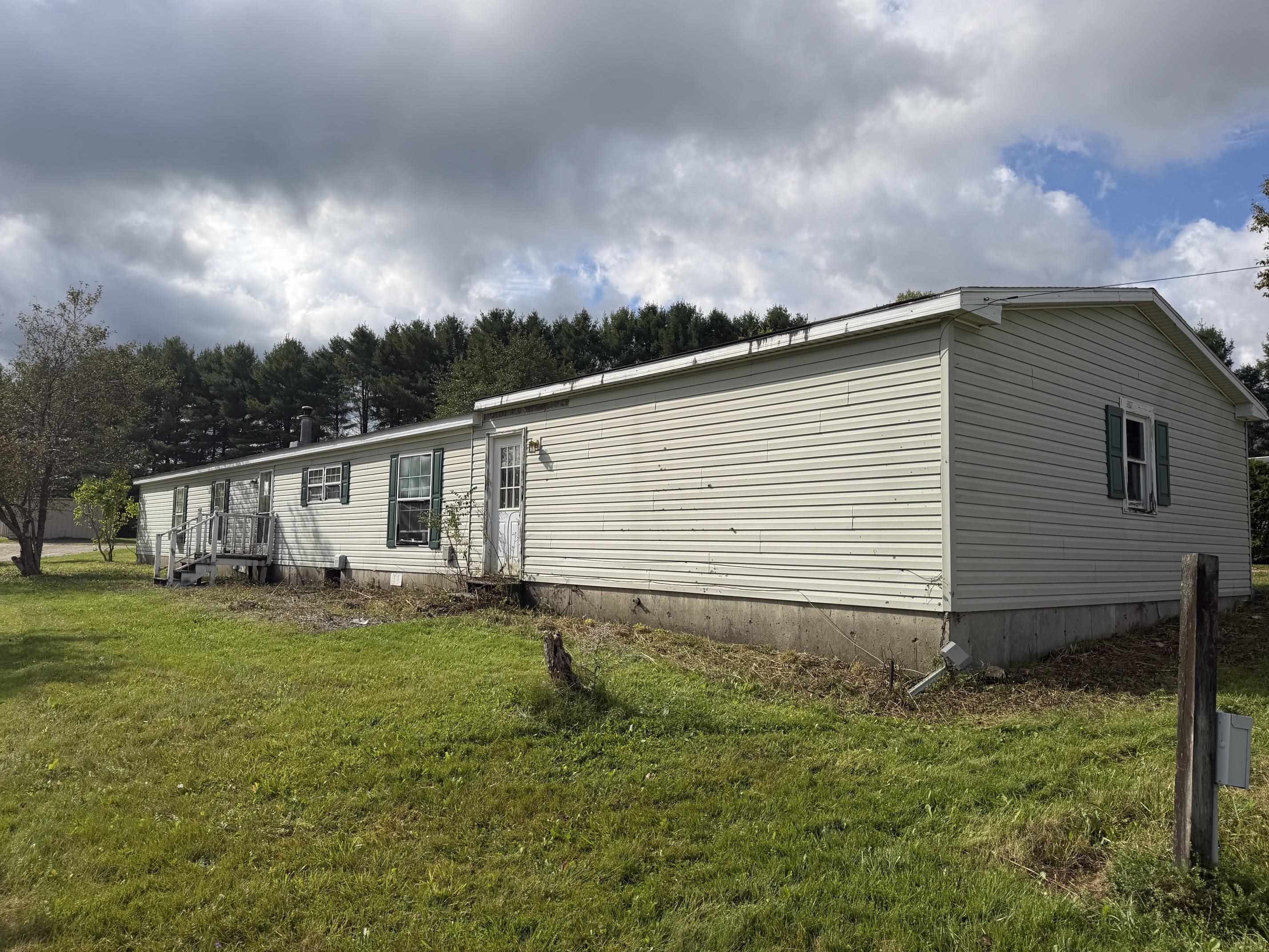 Photo 4 of Manufactured home for sale at 136 Katy Win E Rd, Johnson, VT 05656 | MLS# 5110560 | Listing updated on 2026-09-18