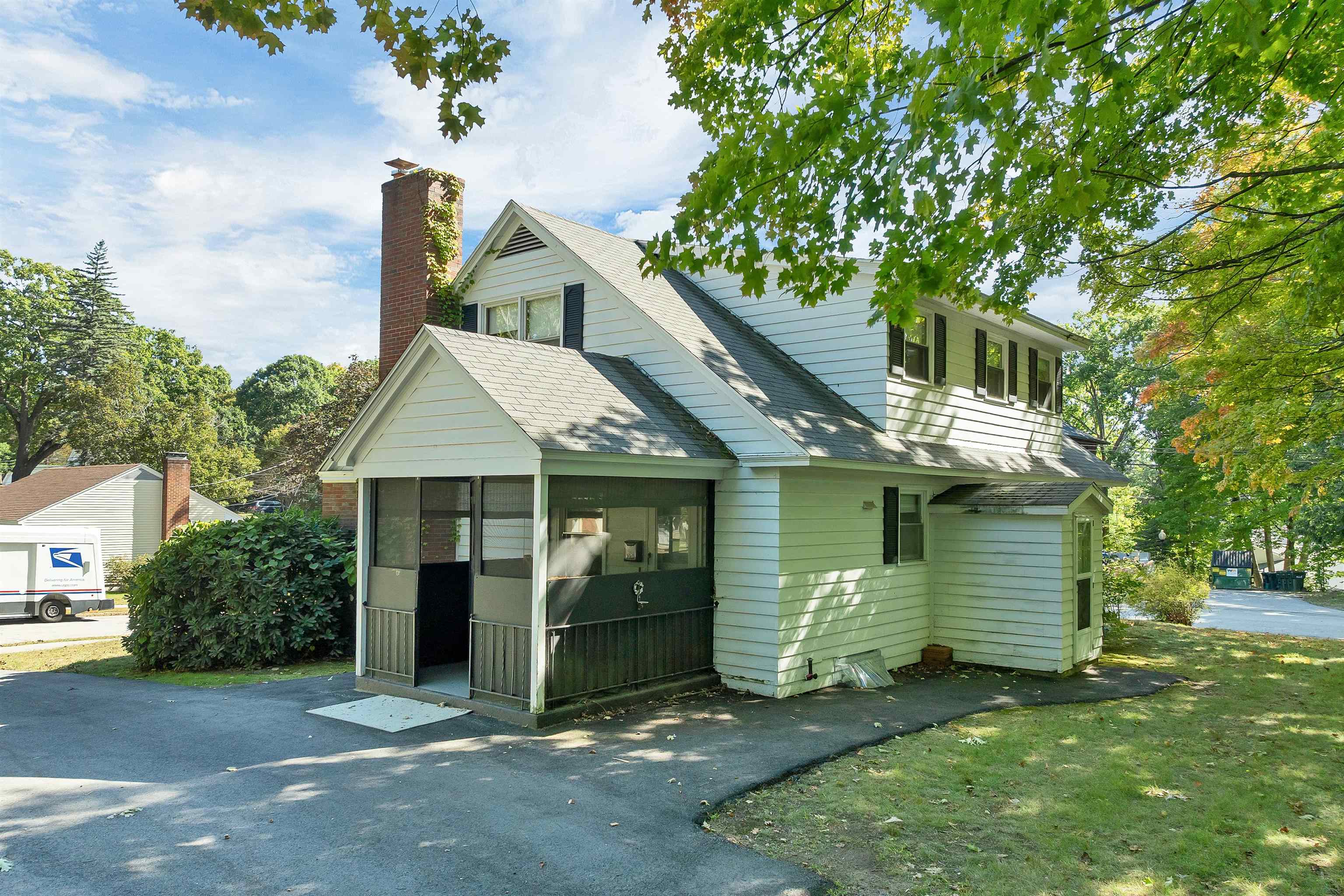 Photo 4 of Single family home for sale at 53 Rowell St, Laconia, NH 03246 | MLS# 5110573 | Listing updated on 2026-09-18