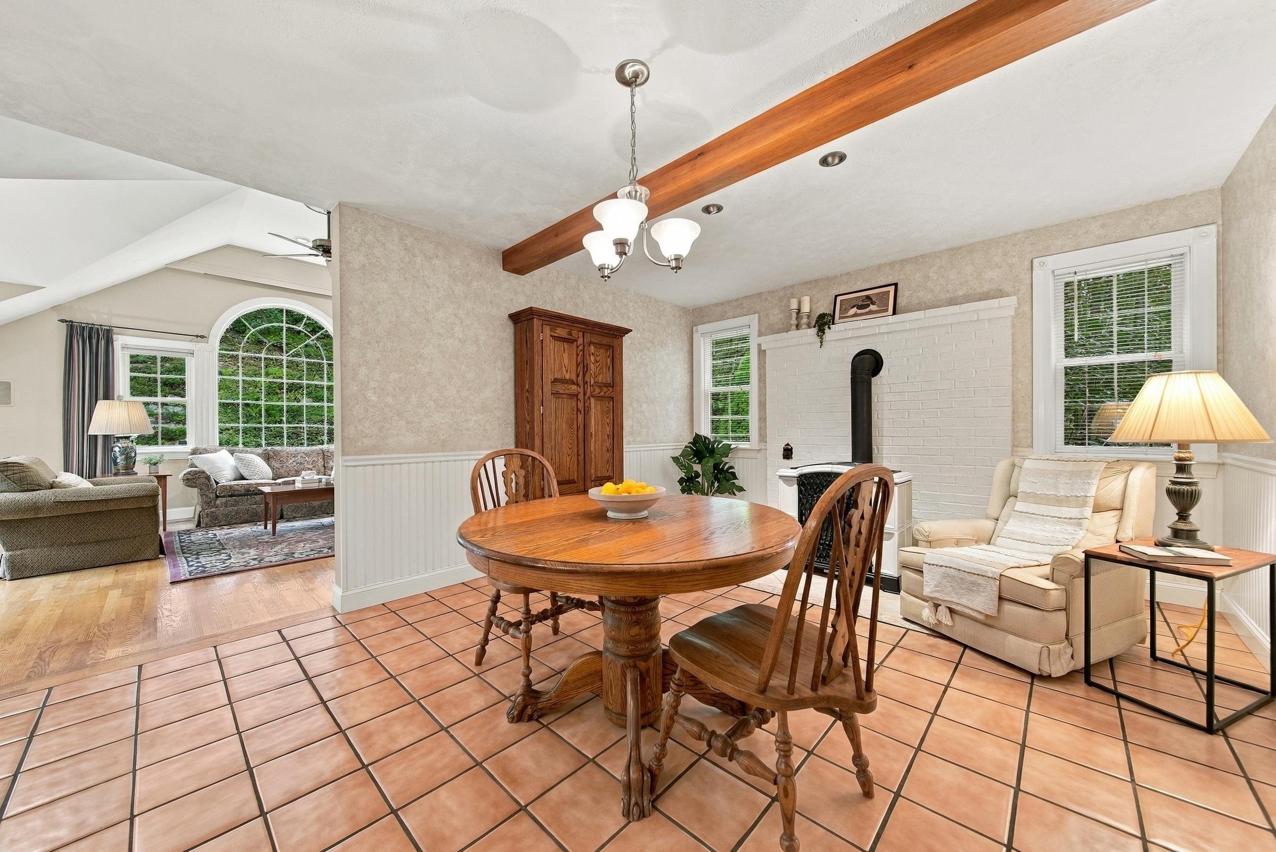 Photo 4 of Single family home for sale at 10 Winding Valley Rd, Hollis, NH 03049 | MLS# 5110586 | Listing updated on 2026-09-19
