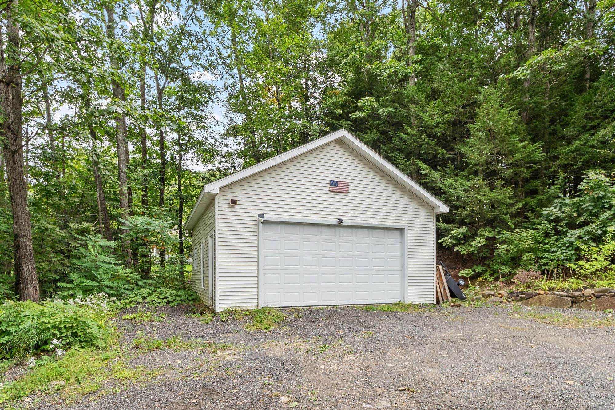 Photo 3 of Single family home for sale at 255 Main St, Rindge, NH 03461 | MLS# 5110587 | Listing updated on 2026-09-19