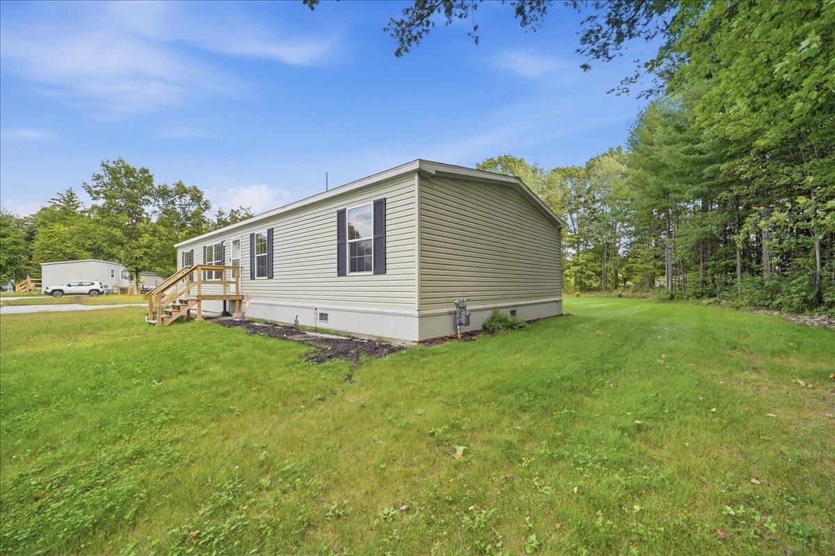 Photo 3 of Single family home for sale at 92 Easy St, Highgate Center, VT 05459 | MLS# 5110591 | Listing updated on 2026-09-19