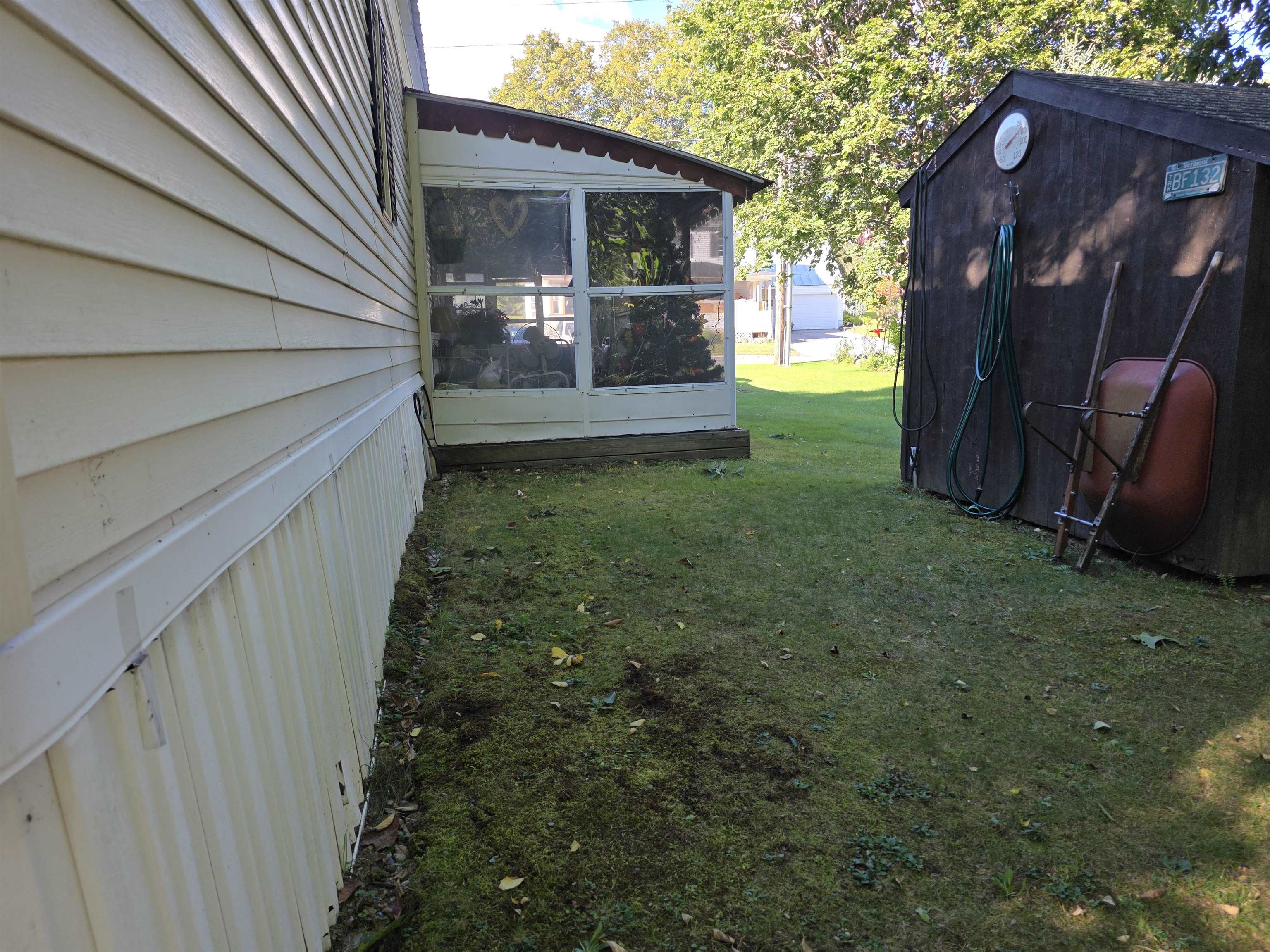 Photo 4 of Single family home for sale at 672 Giddings St, North Springfield, VT 05150 | MLS# 5110595 | Listing updated on 2026-09-19