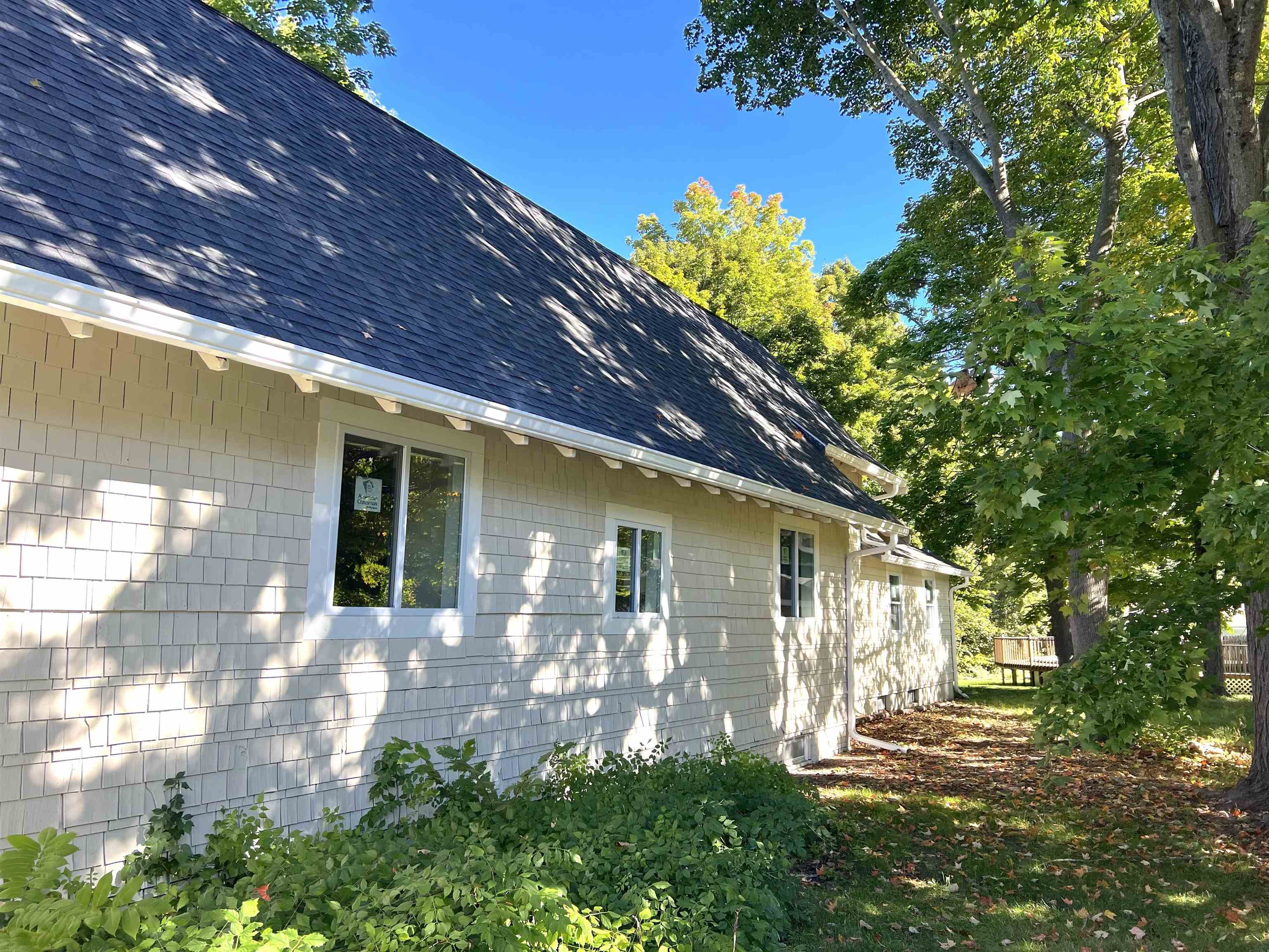 18 Oak Street, Derry, NH photo 4